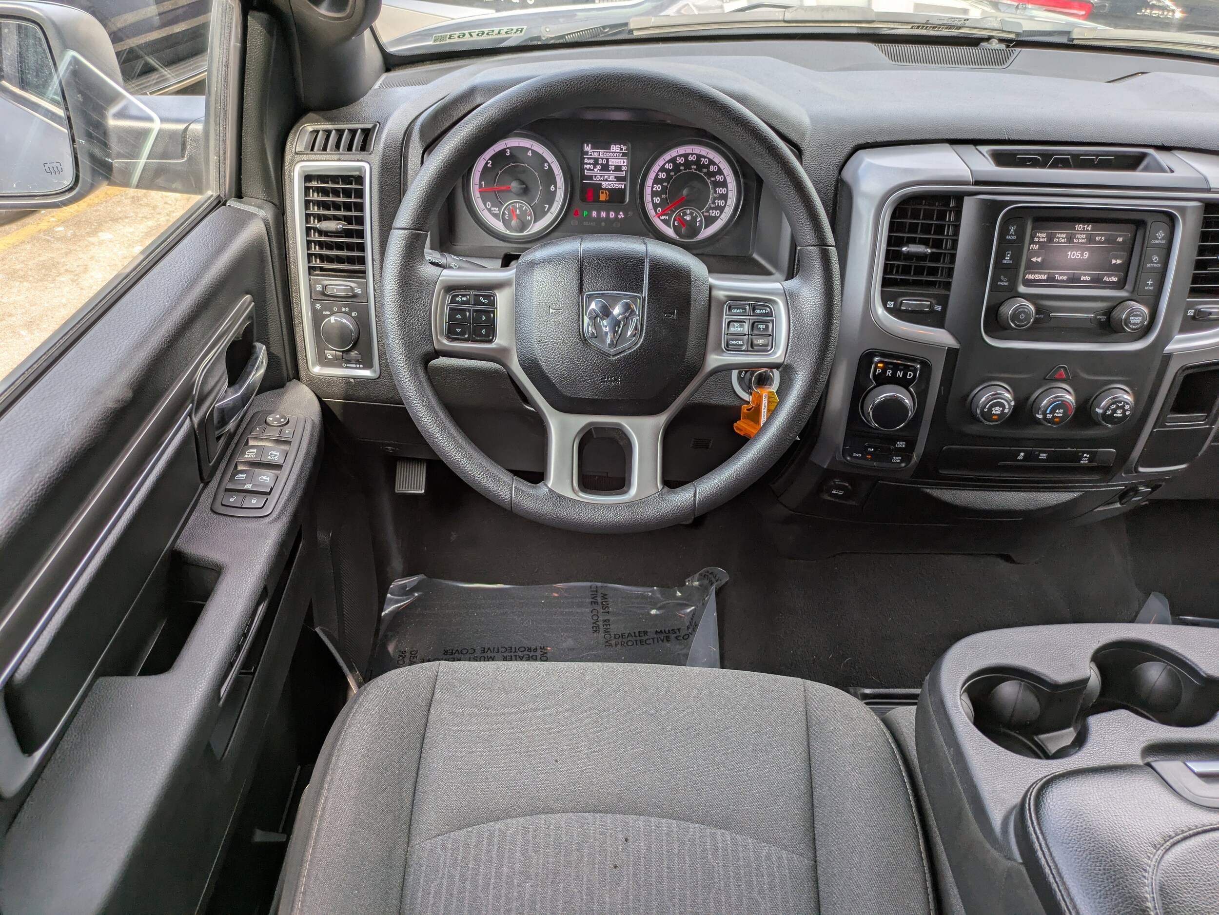 2024 Ram 1500 Classic Warlock photo 4