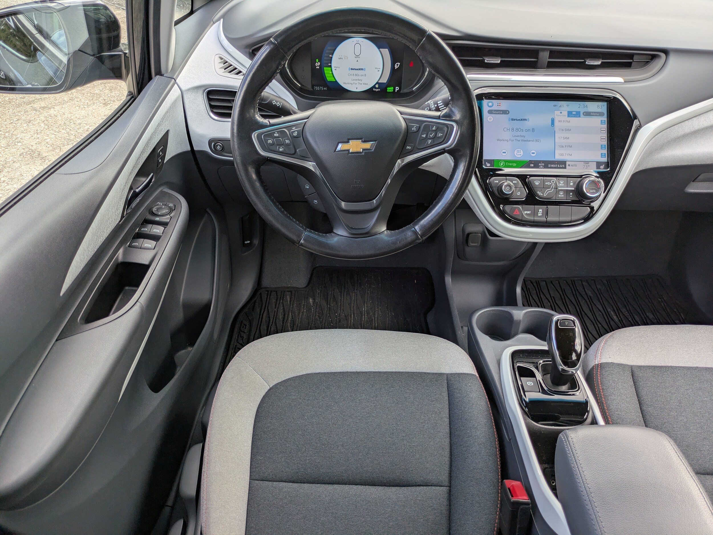 2018 Chevrolet Bolt EV photo 4