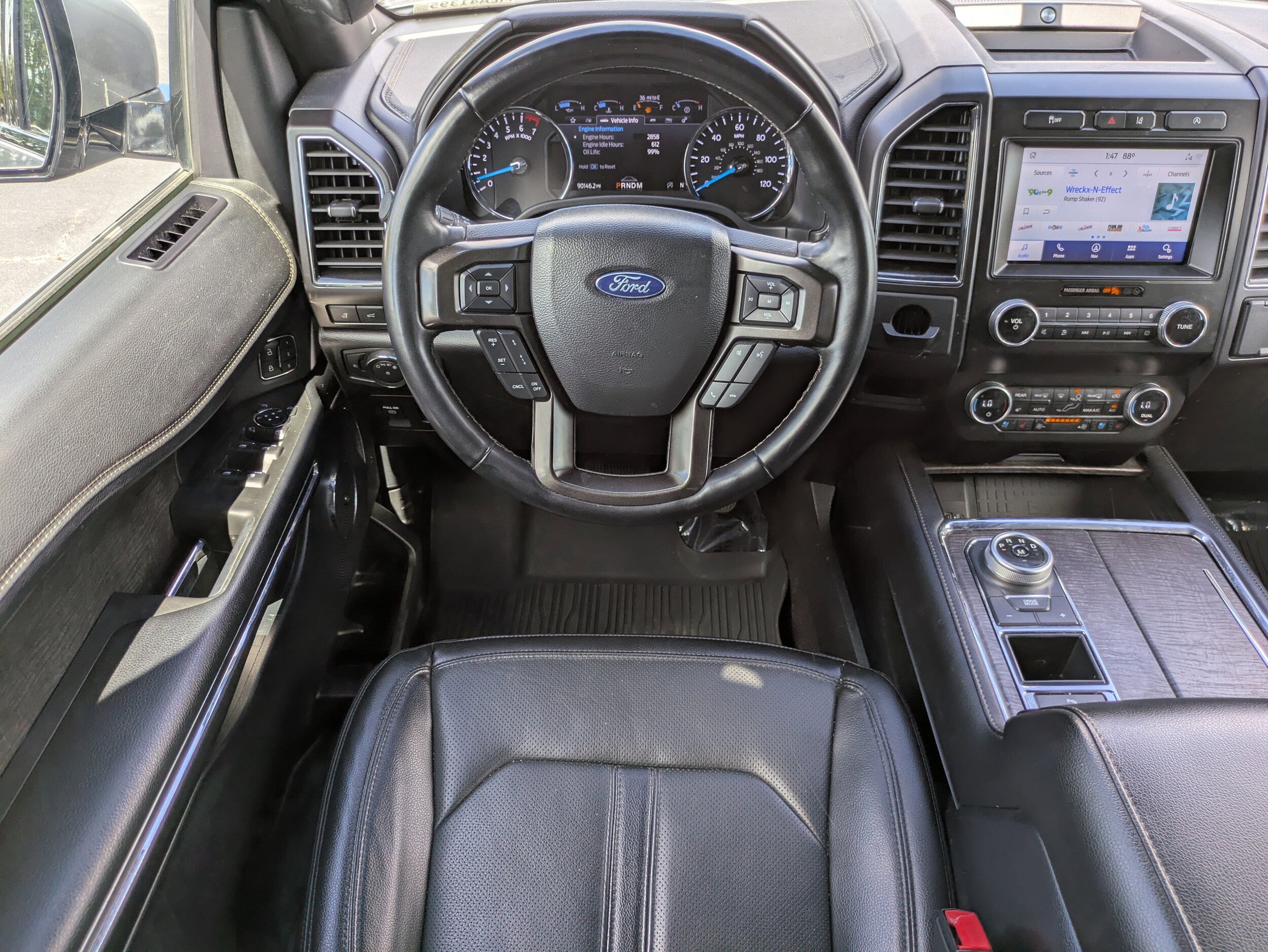 2021 Ford Expedition MAX Limited photo 2
