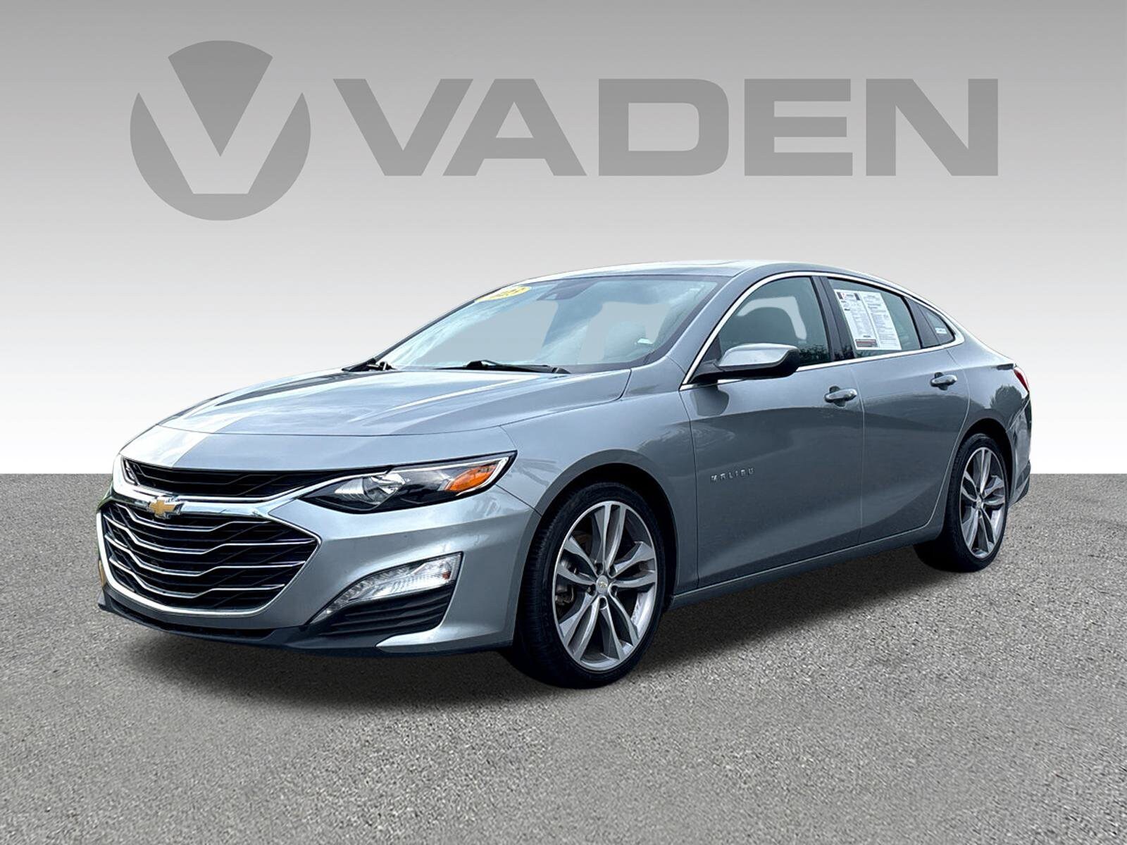 2023 Chevrolet Malibu 1LT photo 2