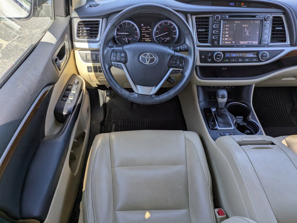 Used 2019 Toyota Highlander Limited V6 SUV