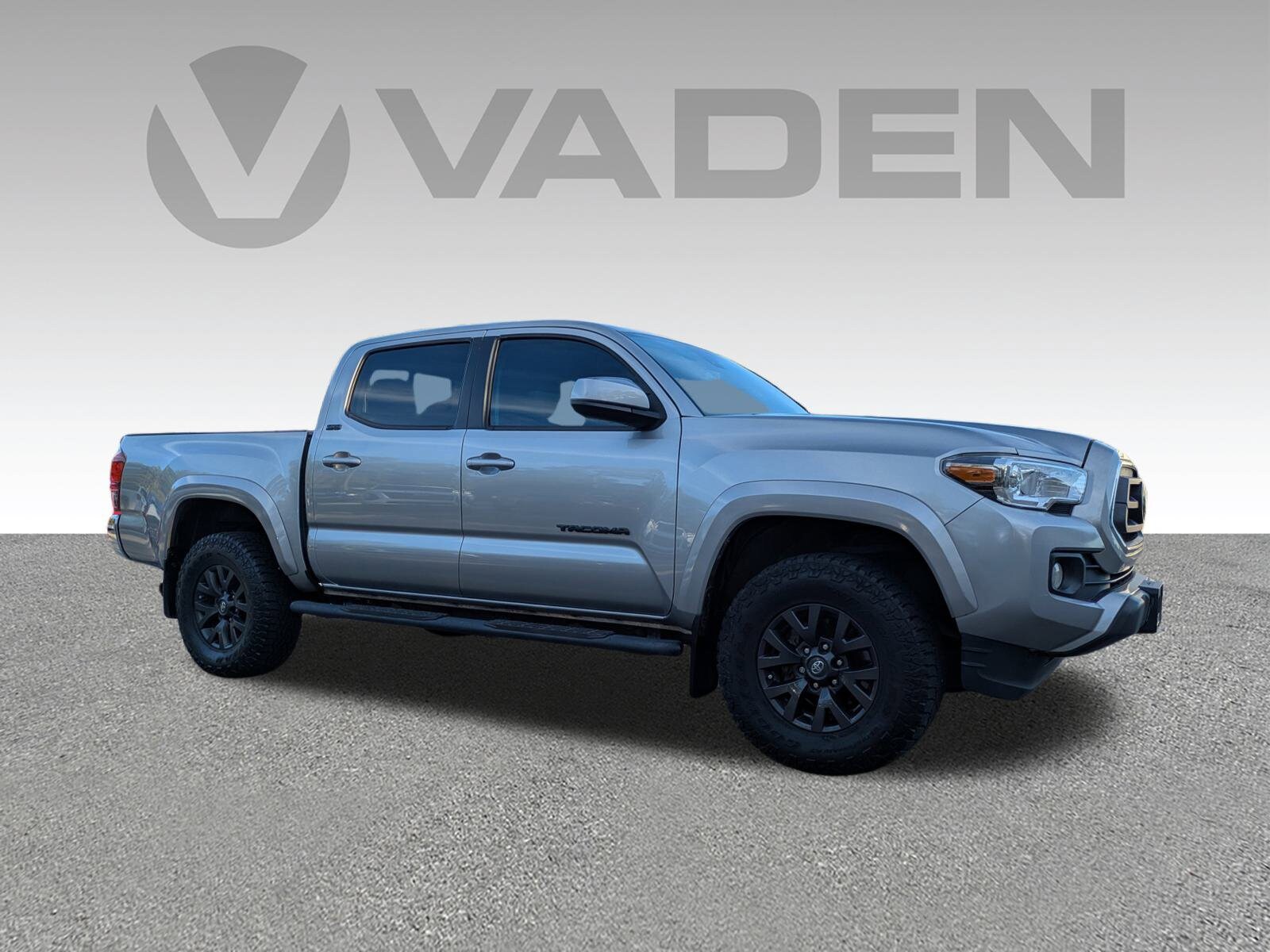 2020 Toyota Tacoma SR5 V6 photo 2