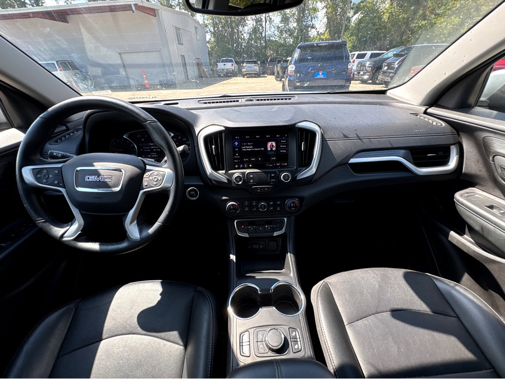 Used 2024 GMC Terrain SLT SUV