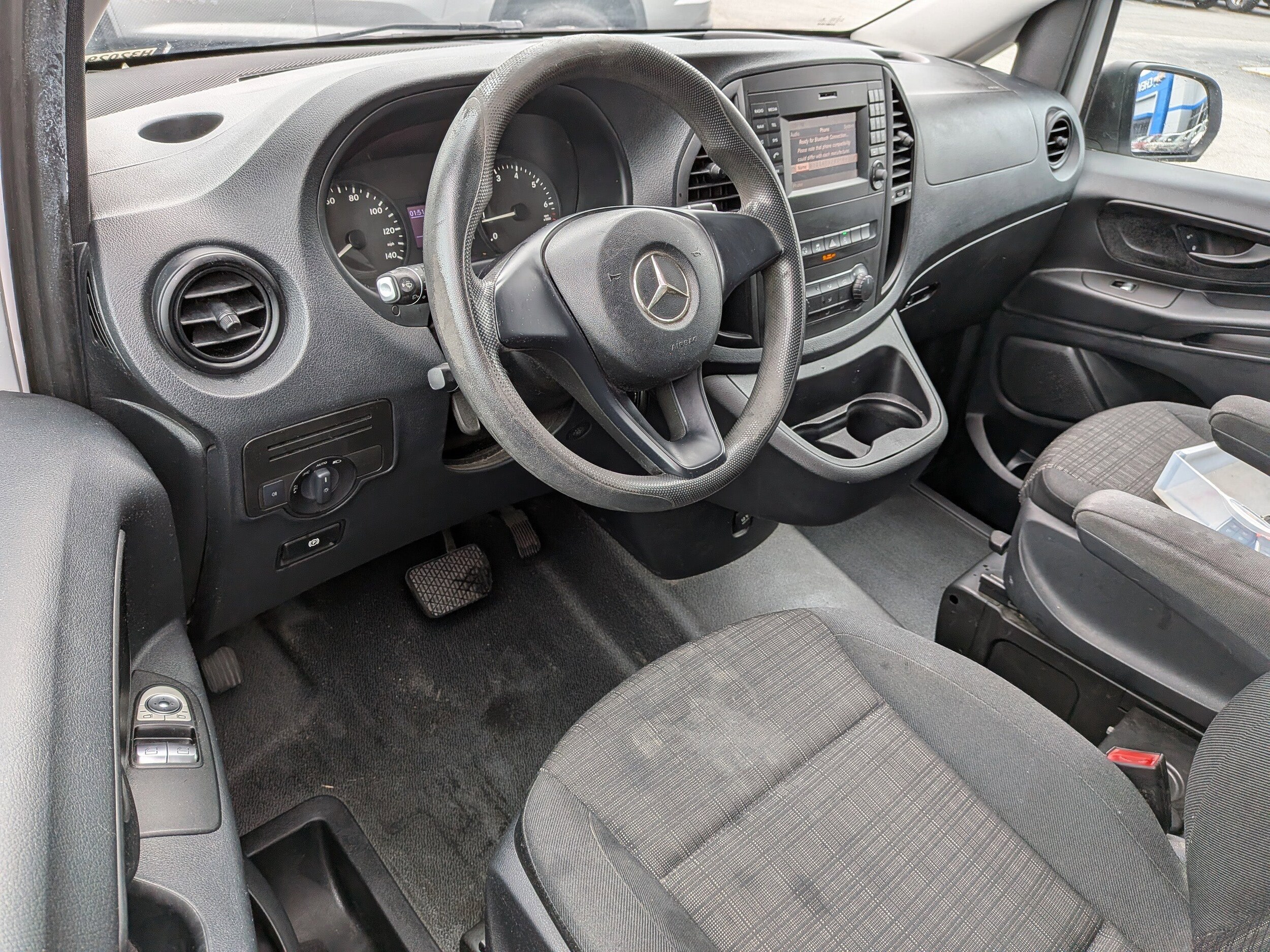2017 Mercedes Benz Metris Cargo Van photo 4