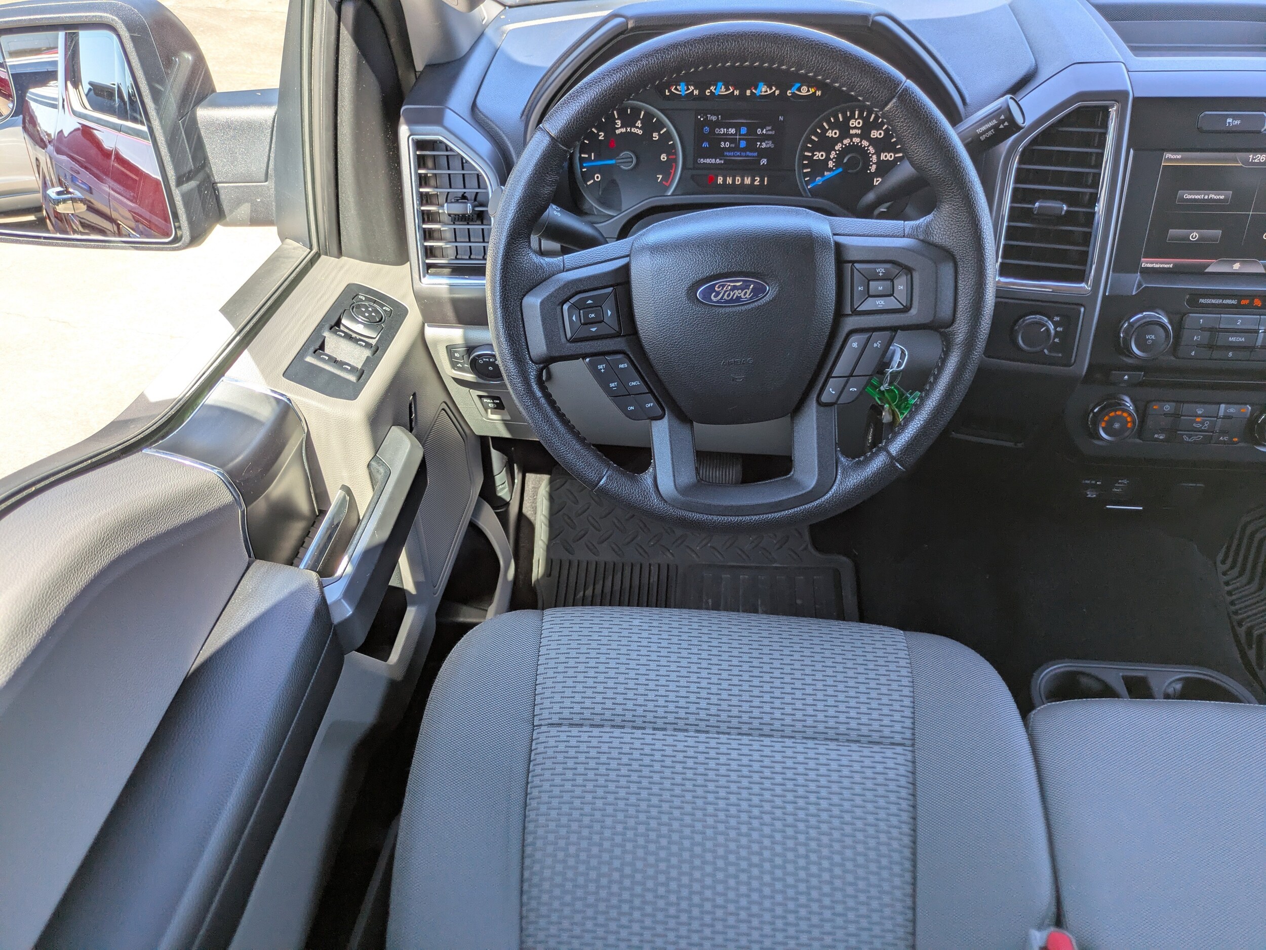 2015 Ford F-150 XLT photo 4