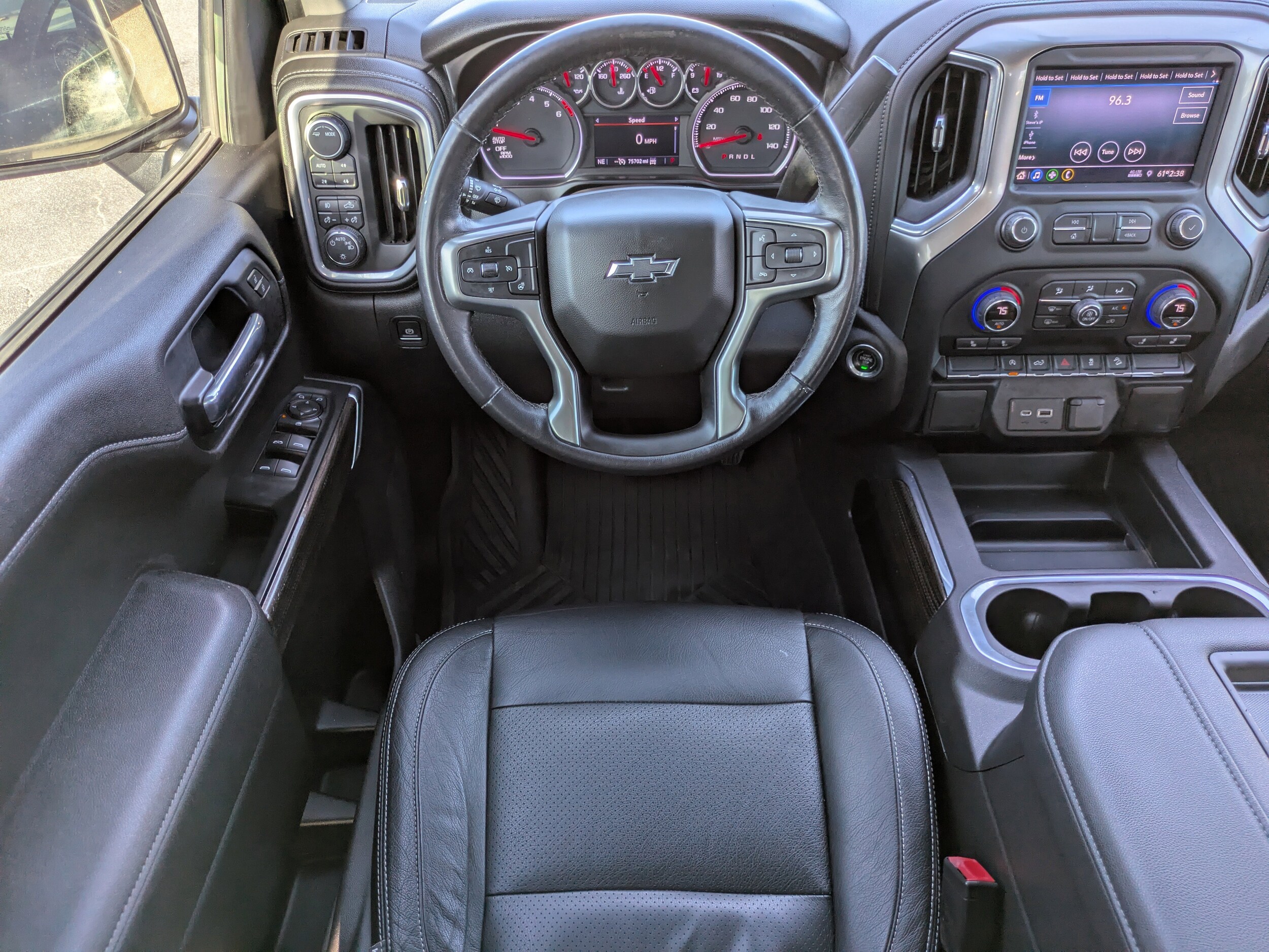 2021 Chevrolet Silverado 1500 RST photo 4