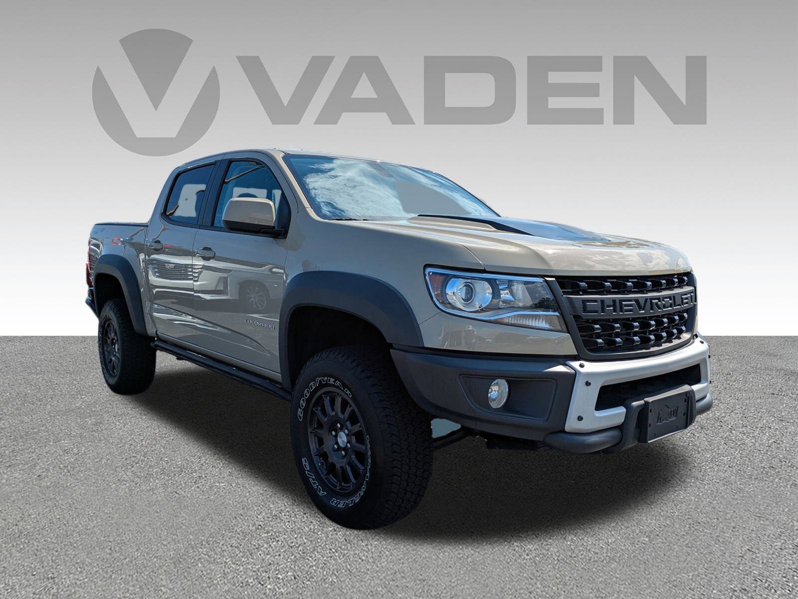 2022 Chevrolet Colorado ZR2 photo 2