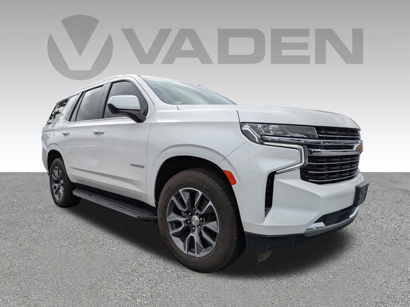2021 Chevrolet Tahoe LT photo 2