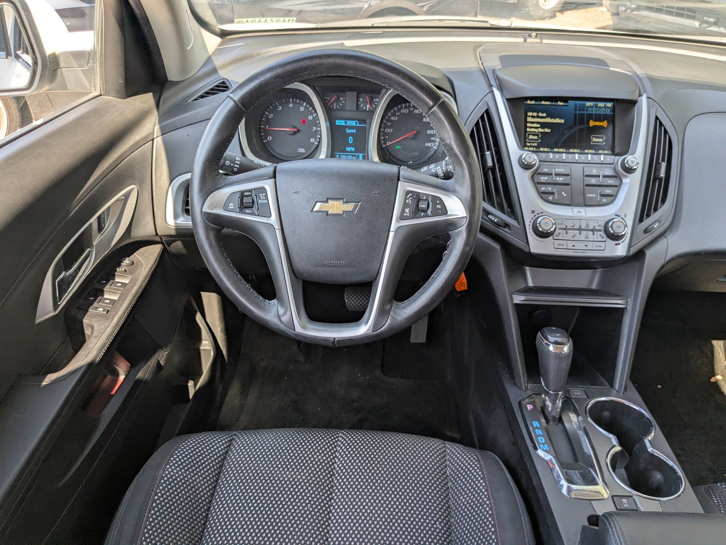 2017 Chevrolet Equinox LT photo 4