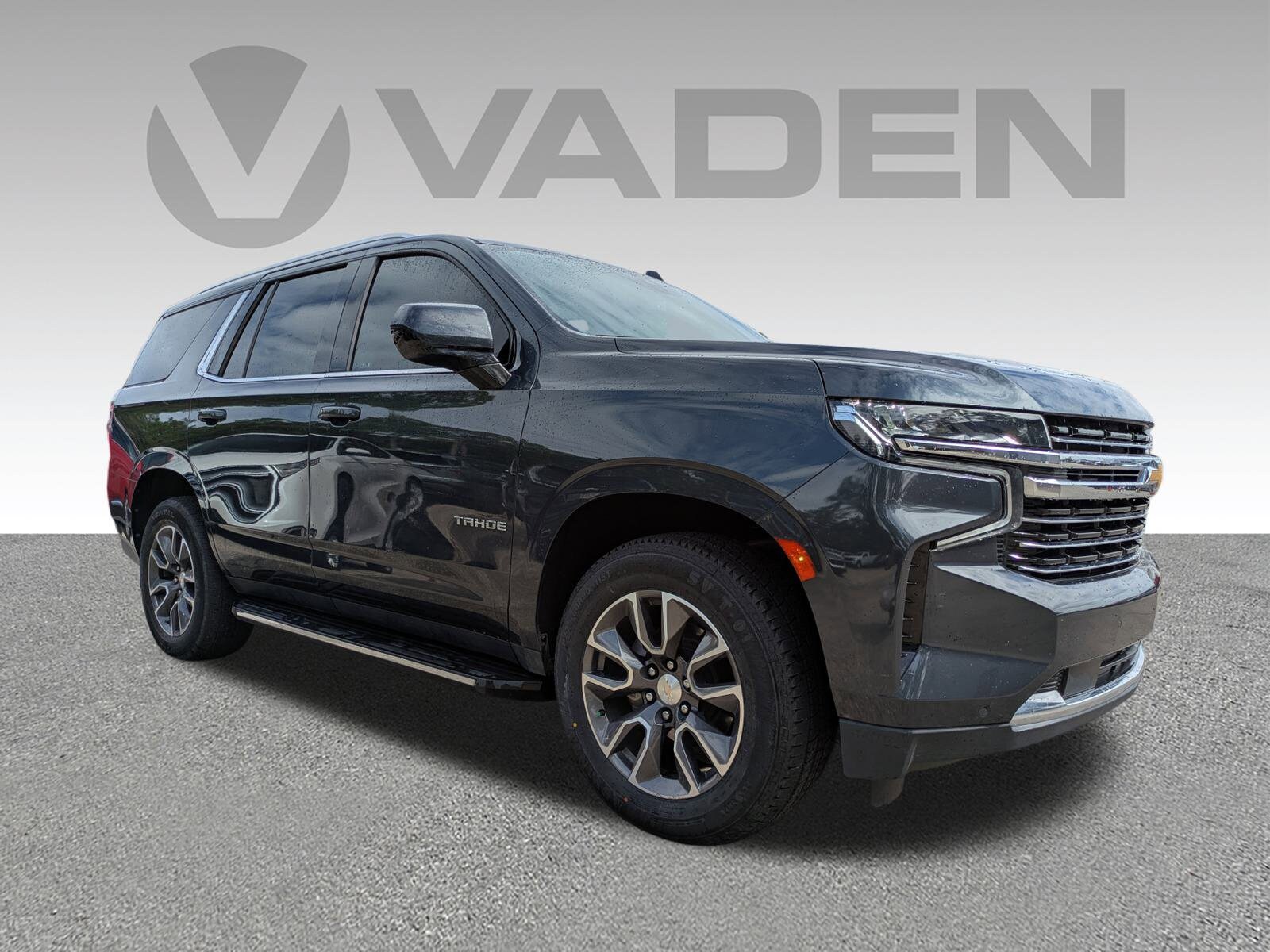 2022 Chevrolet Tahoe LT photo 2