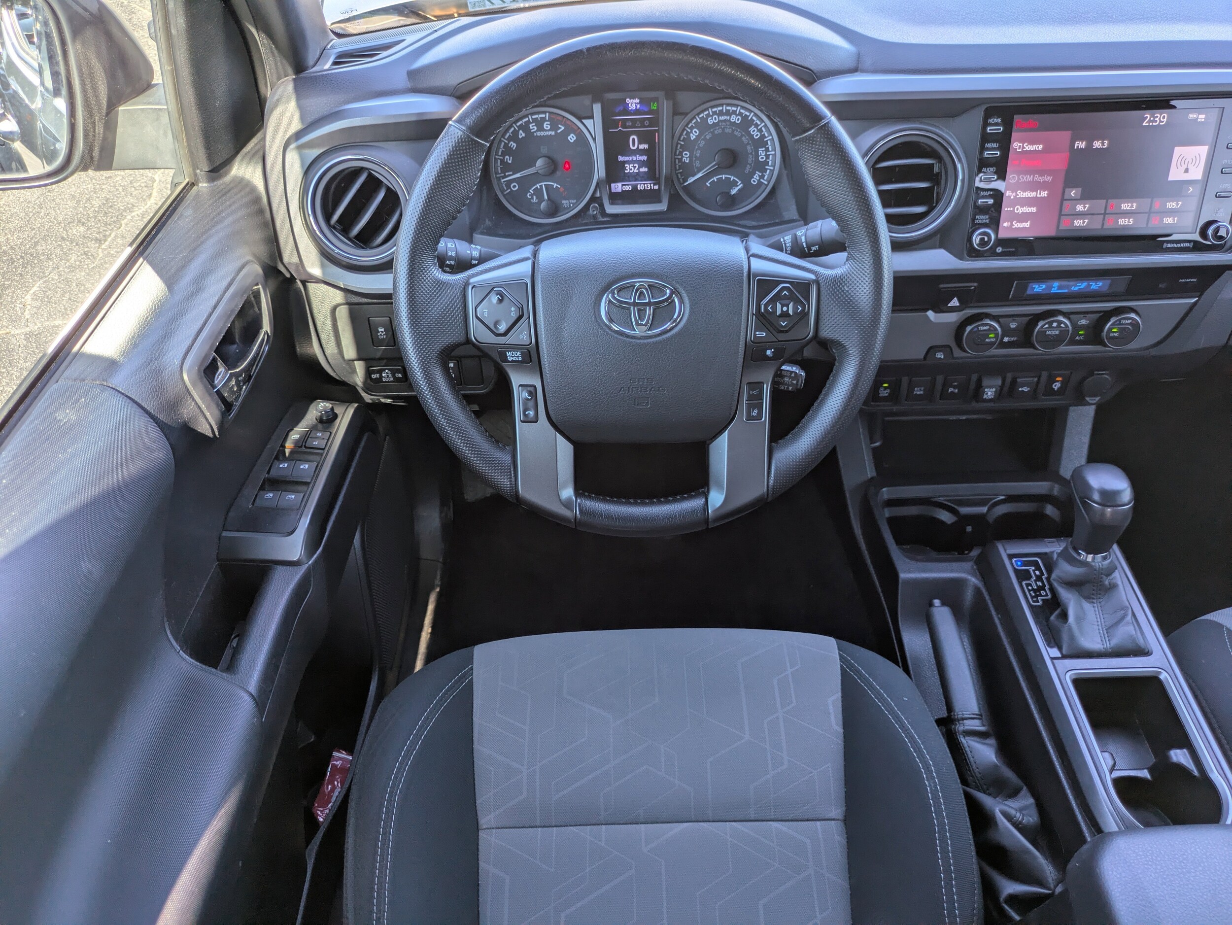 2023 Toyota Tacoma TRD Off-Road photo 4
