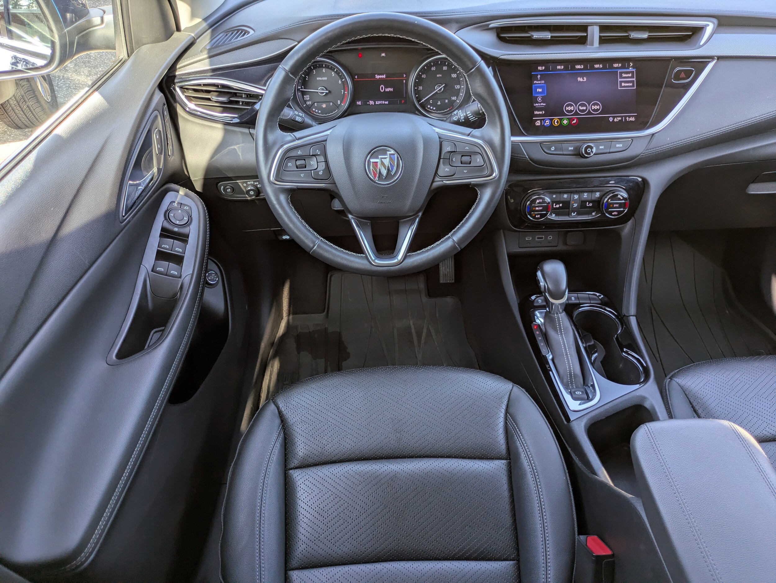 2023 Buick Encore GX Essence photo 2