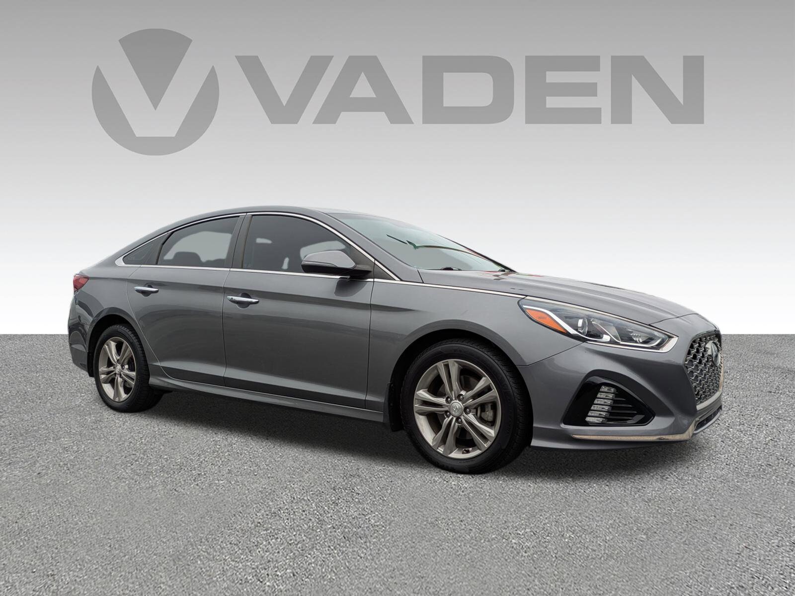 2019 Hyundai Sonata SEL photo 2