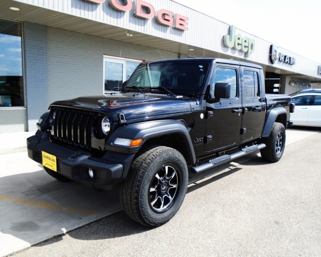 Used 2020 Jeep Gladiator Sport S with VIN 1C6HJTAG2LL172053 for sale in Sauk Centre, Minnesota
