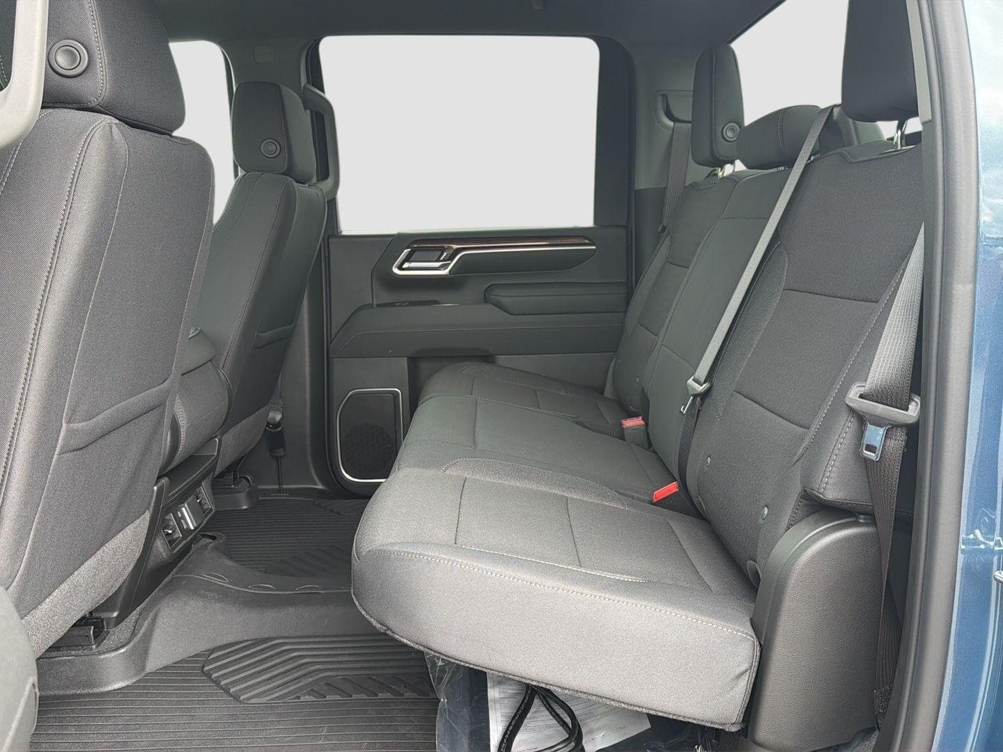 2026 Chevrolet Silverado 3500 HD LT - Photo 10