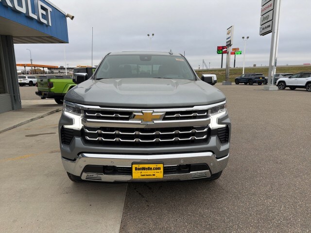 2026 Chevrolet Silverado 1500 LTZ photo 2