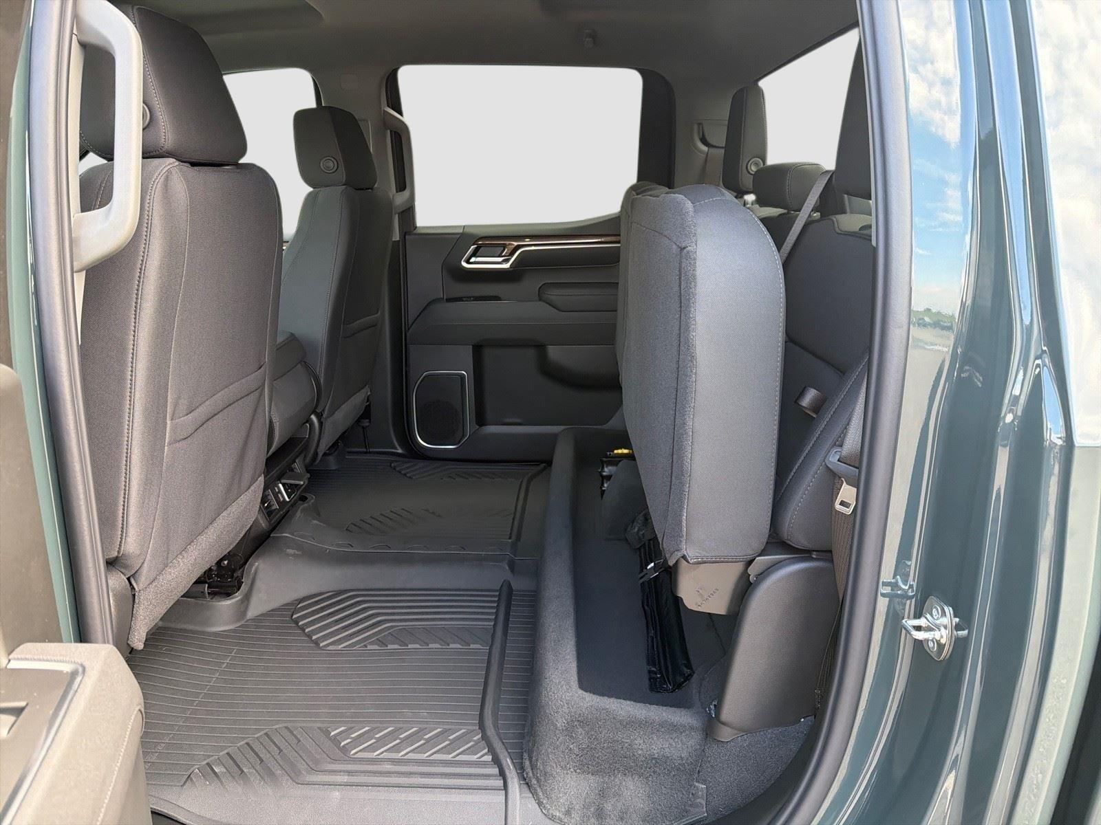 2026 Chevrolet Silverado 1500 LT - Photo 11