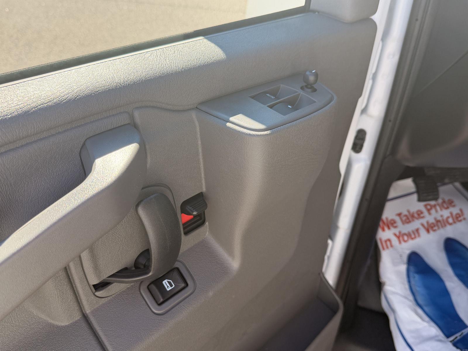 2026 Chevrolet Express Cargo Work Van - Photo 14