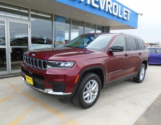 Used 2021 Jeep Grand Cherokee L Laredo with VIN 1C4RJKAGXM8166285 for sale in Sauk Centre, Minnesota