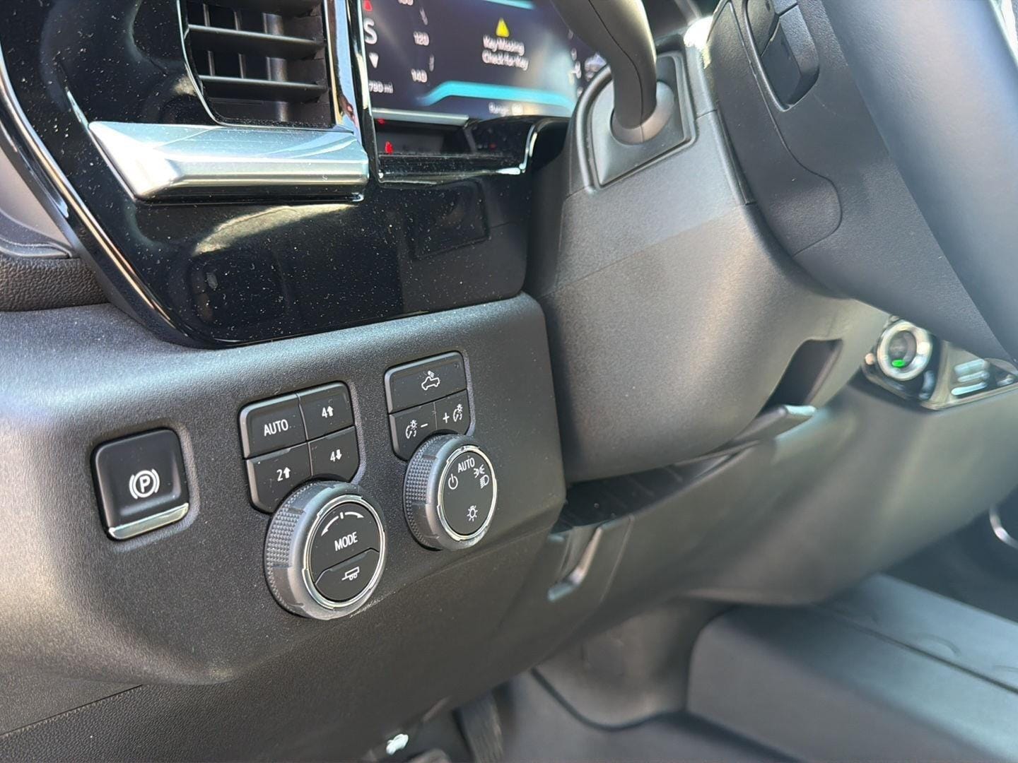 2026 Chevrolet Silverado 1500 LT - Photo 14