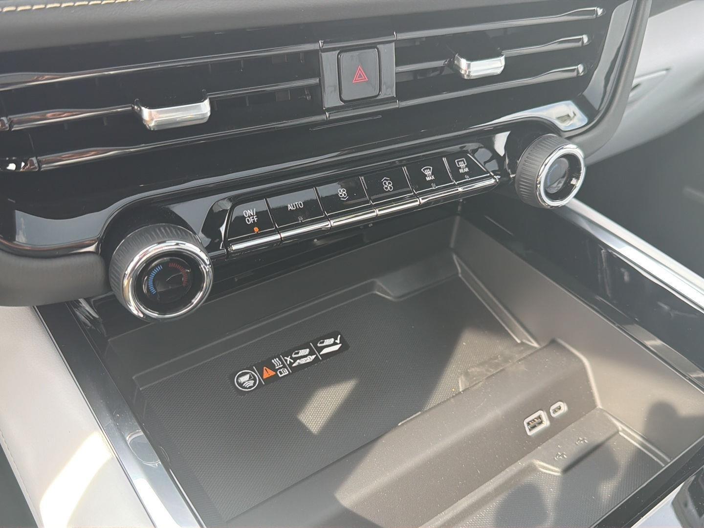 2026 Chevrolet Tahoe Premier - Photo 29