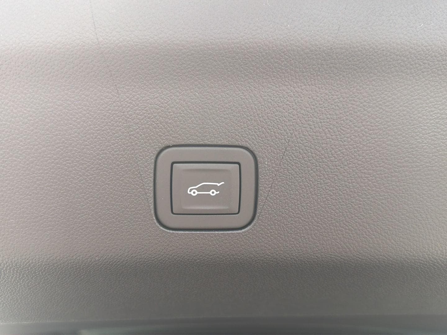 2026 Chevrolet Tahoe Premier - Photo 12