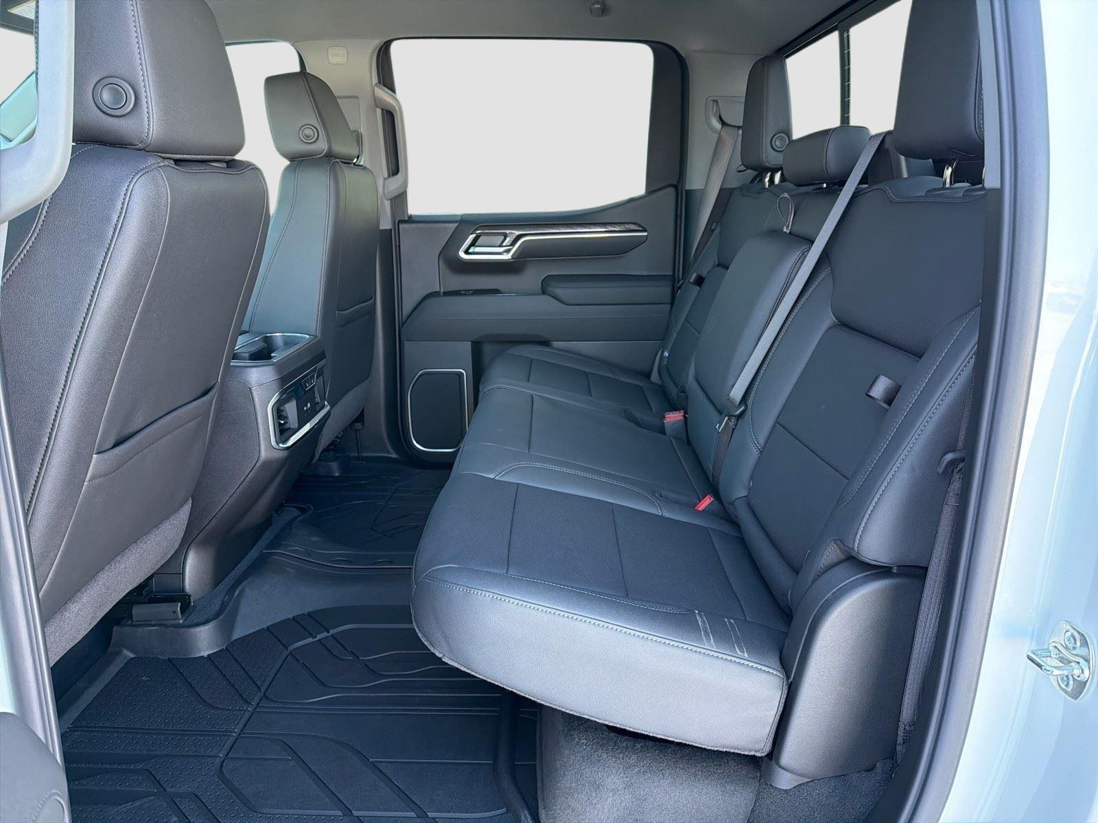 2026 Chevrolet Silverado 1500 LTZ - Photo 11