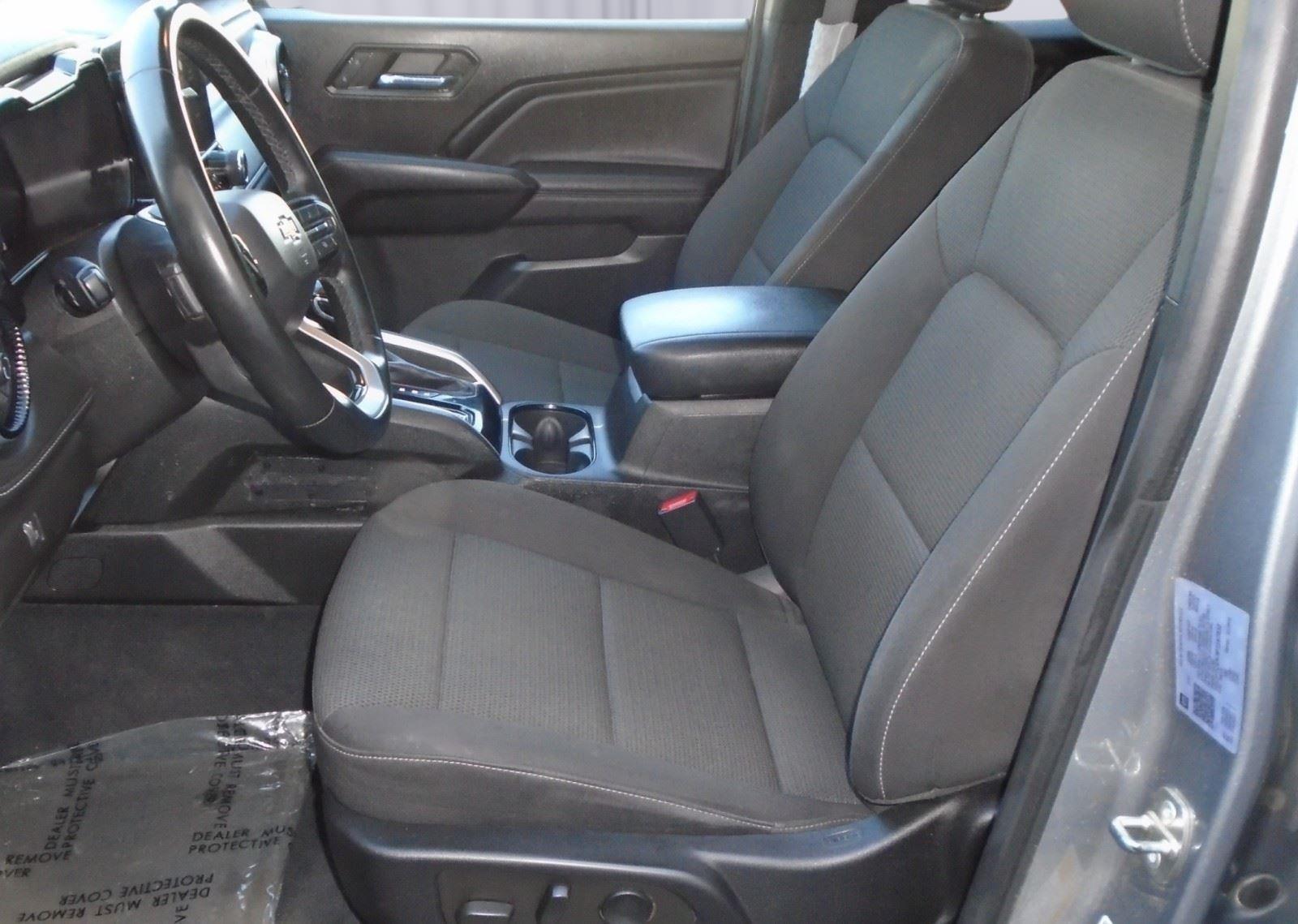 2023 Chevrolet Colorado LT - Photo 10
