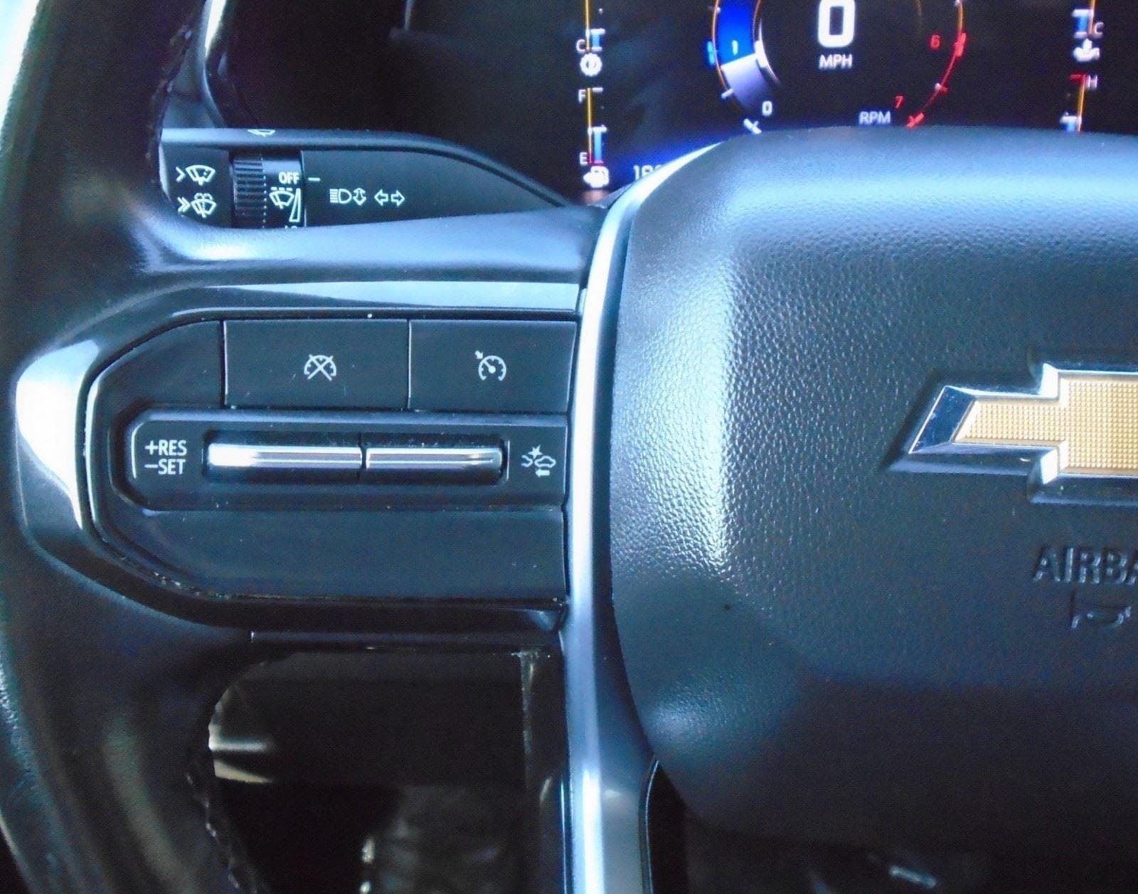 2023 Chevrolet Colorado LT - Photo 13