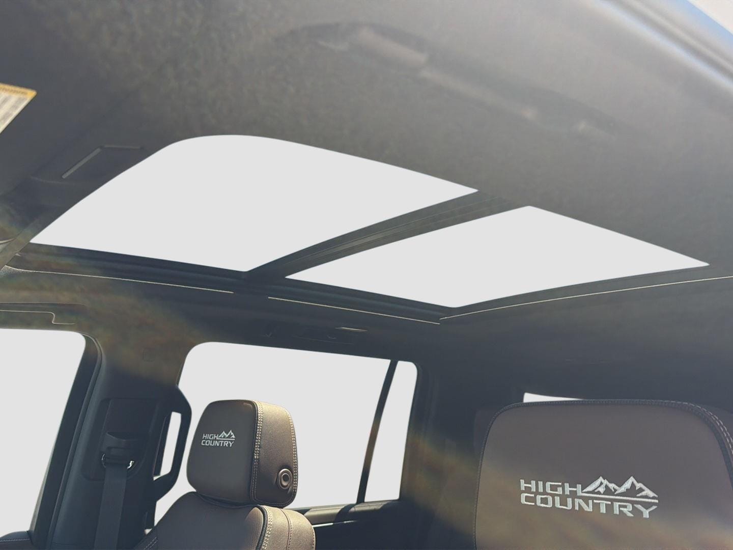 2026 Chevrolet Suburban High Country - Photo 22