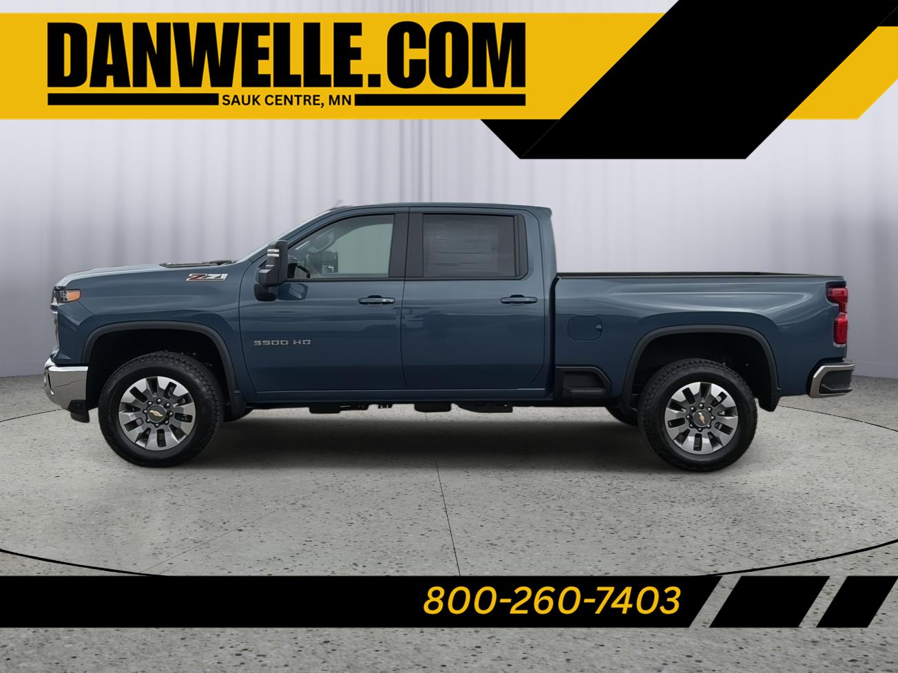 2026 Chevrolet Silverado HD LT 4WD Crew Cab Standard Box SRW's photo