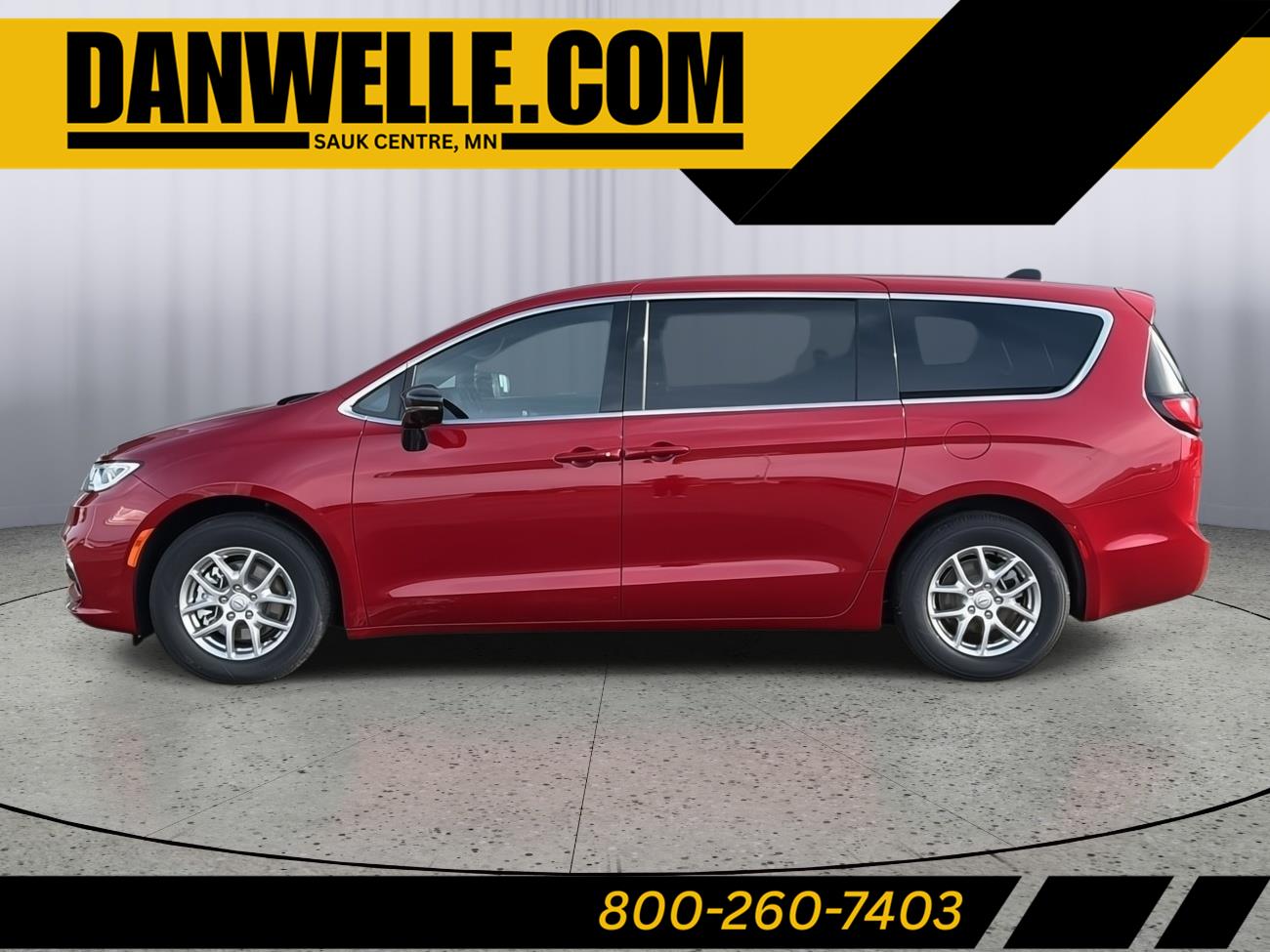 2026 Chrysler Pacifica Select's photo