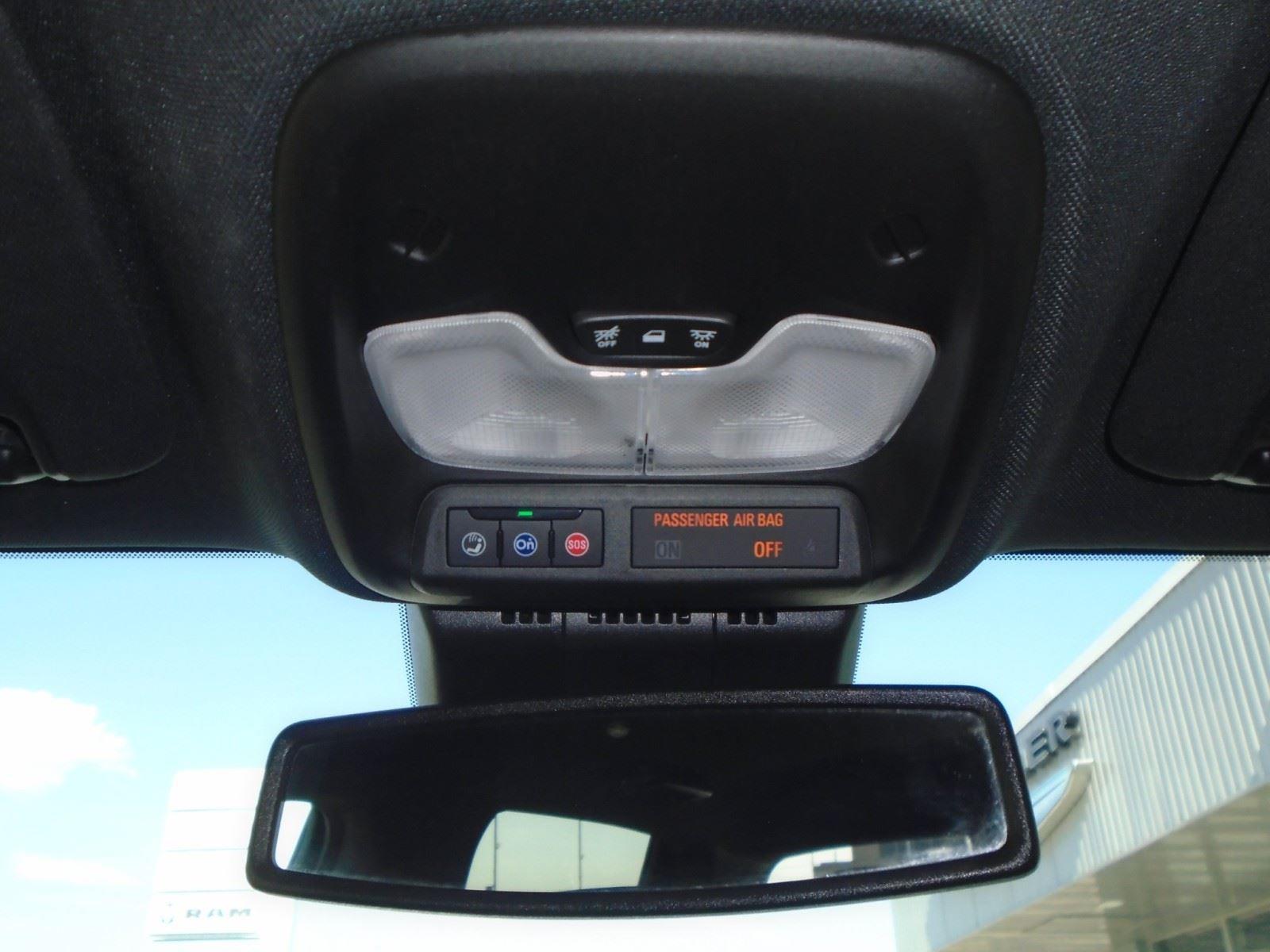 2023 Chevrolet Colorado LT - Photo 22