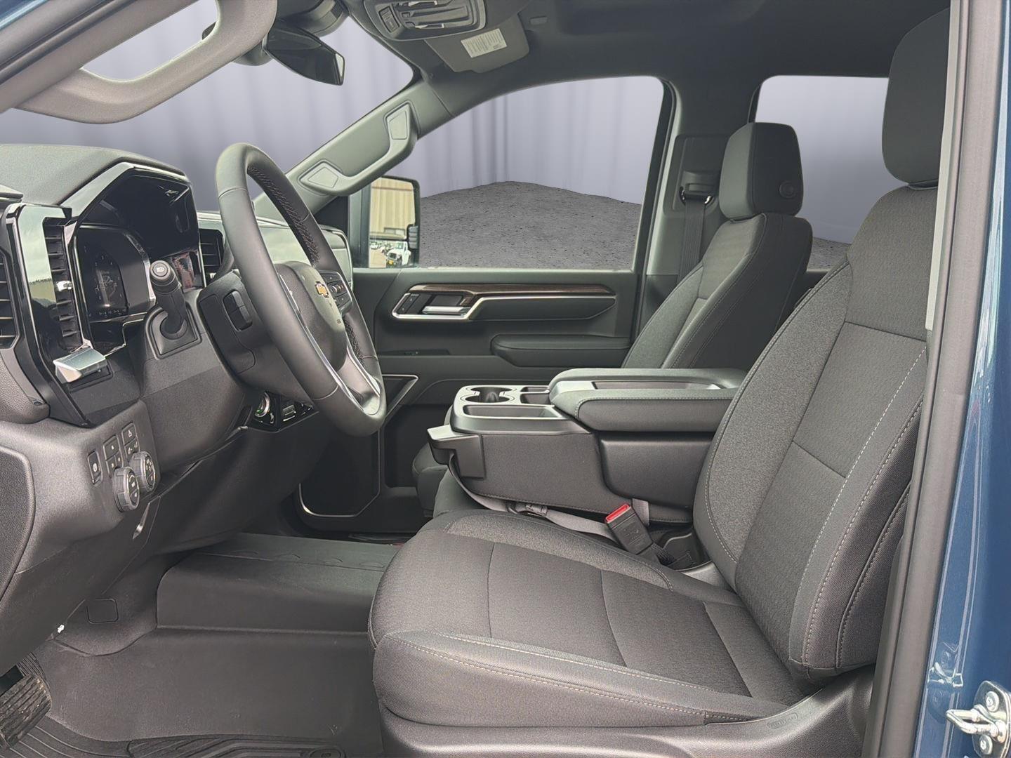 2026 Chevrolet Silverado 3500 HD LT - Photo 13