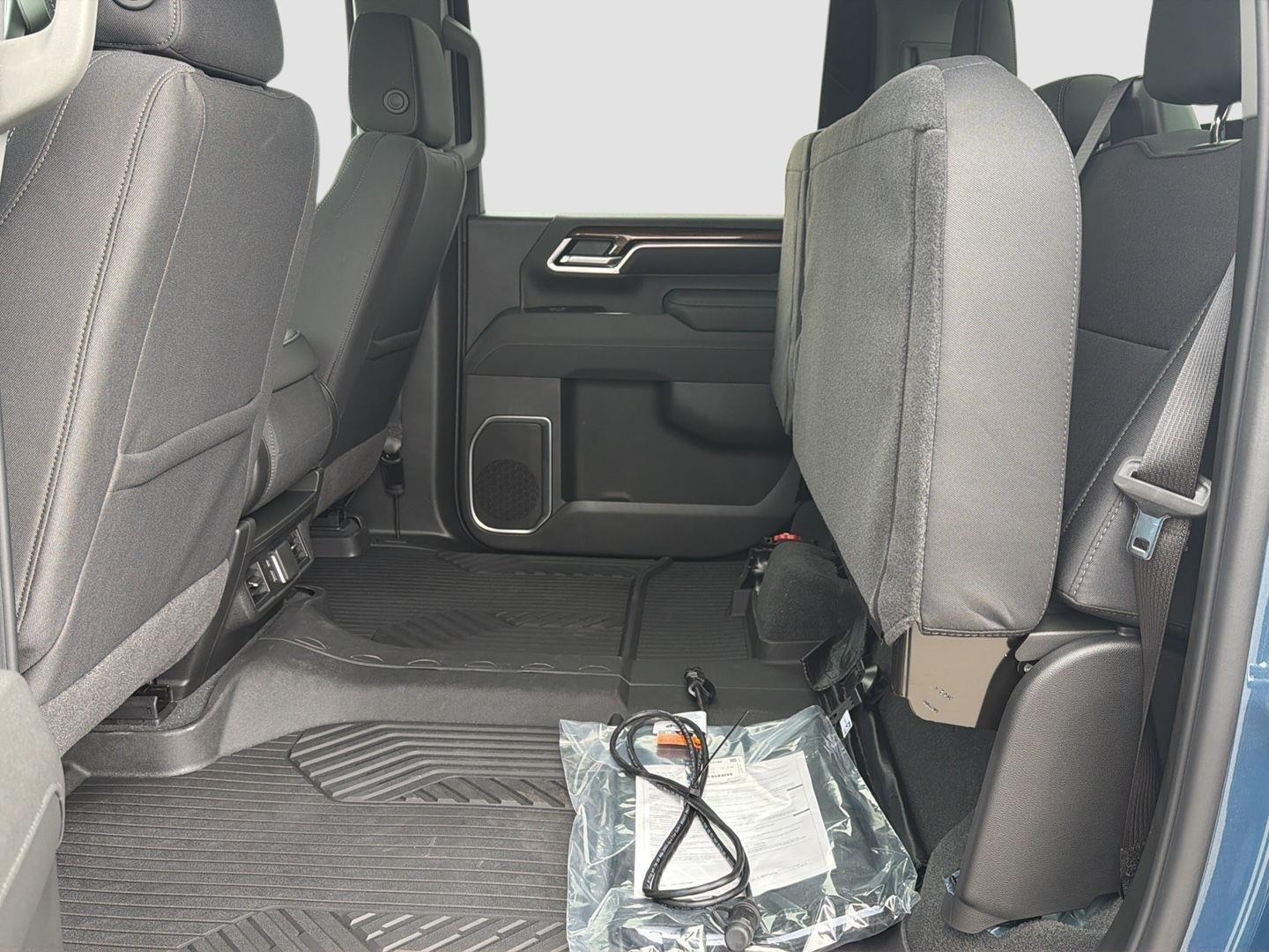 2026 Chevrolet Silverado 3500 HD LT - Photo 11