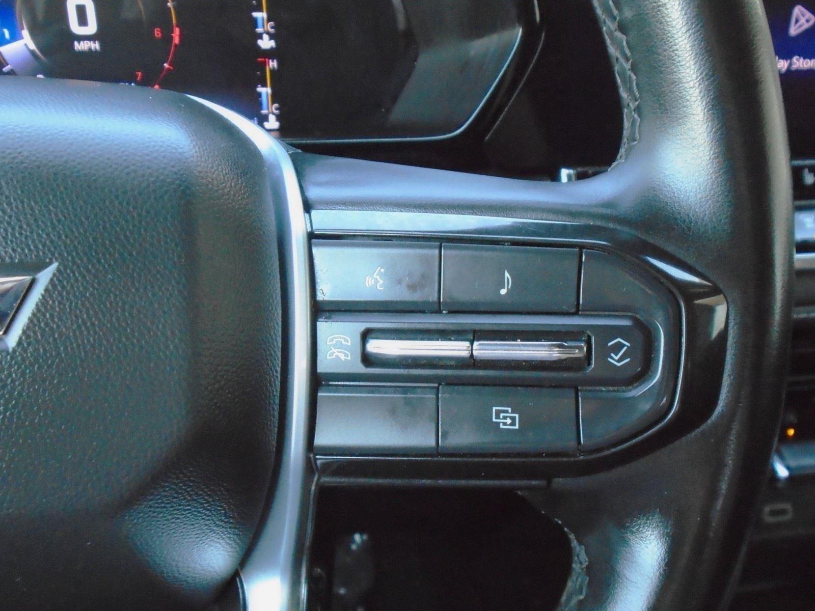 2023 Chevrolet Colorado LT - Photo 14