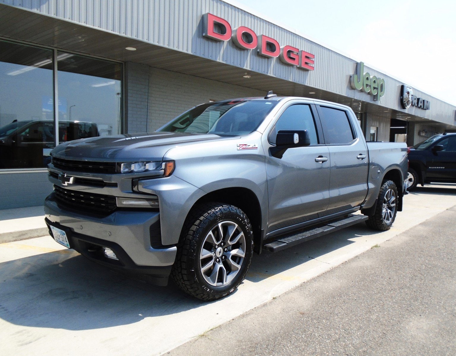 Used 2021 Chevrolet Silverado 1500 RST with VIN 3GCUYEEL6MG236793 for sale in Sauk Centre, Minnesota