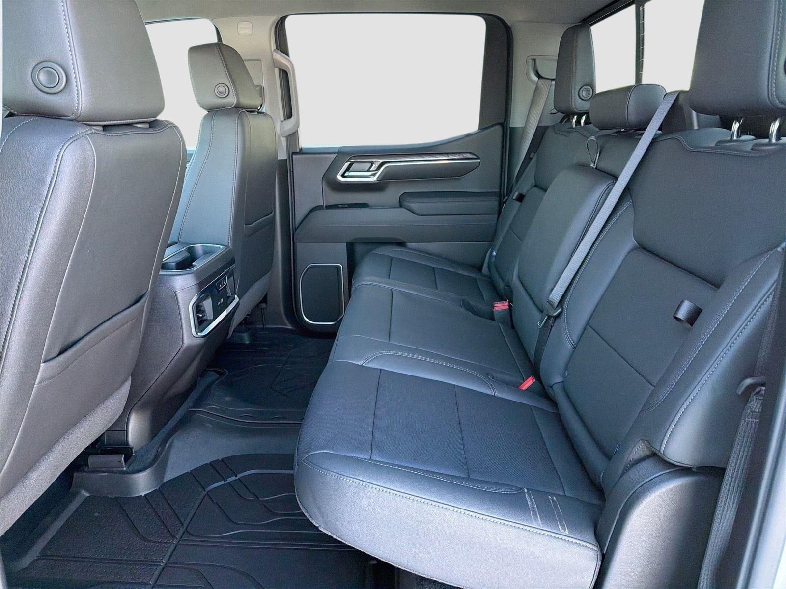 2026 Chevrolet Silverado 1500 LTZ - Photo 13
