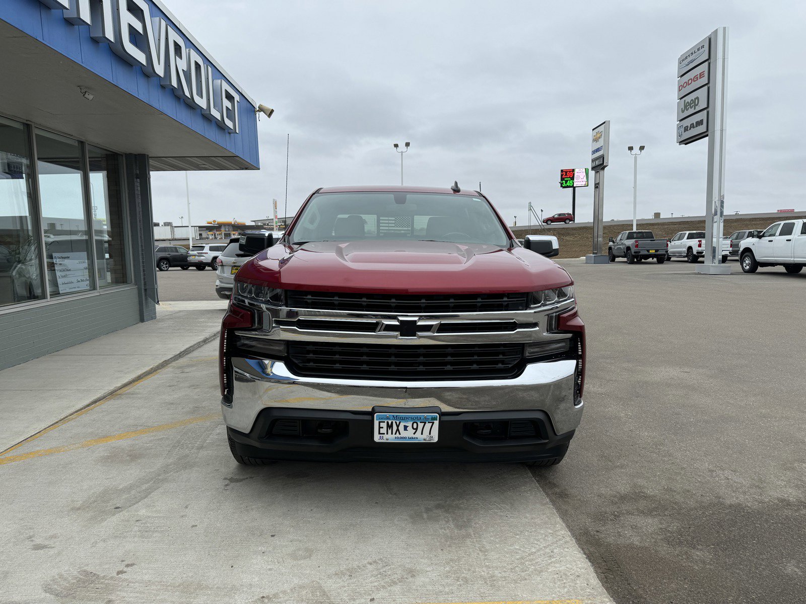 Used 2020 Chevrolet Silverado 1500 LT with VIN 1GCUYDED6LZ311428 for sale in Sauk Centre, Minnesota