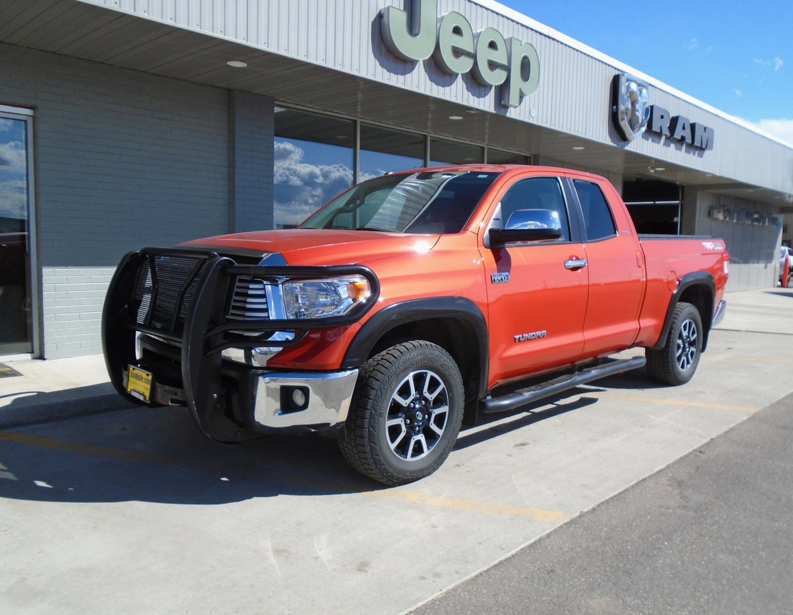Used 2017 Toyota Tundra Limited with VIN 5TFBW5F13HX626682 for sale in Sauk Centre, Minnesota