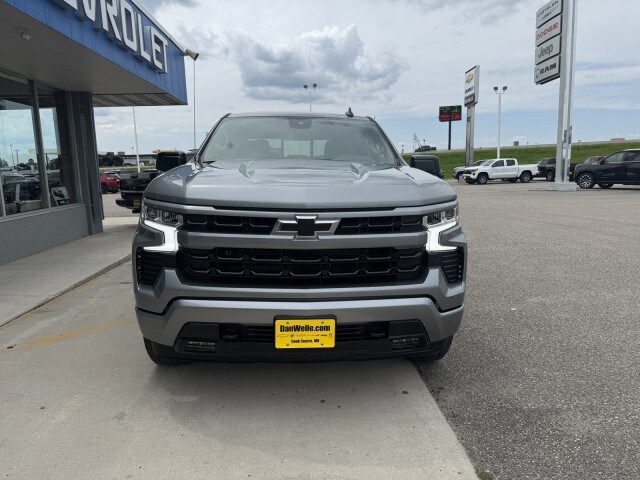 2025 Chevrolet Silverado 1500 RST photo 2