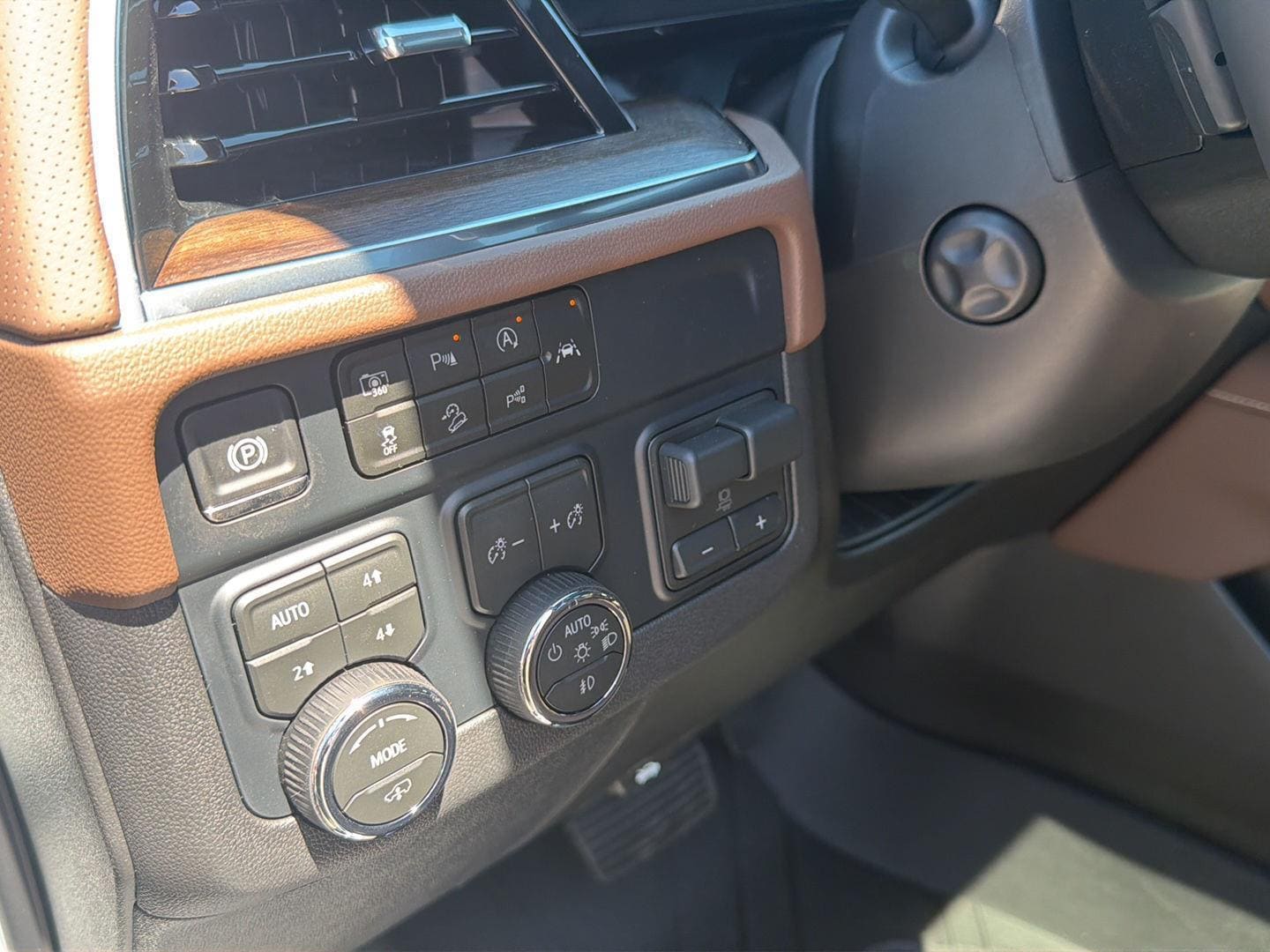 2026 Chevrolet Suburban High Country - Photo 20