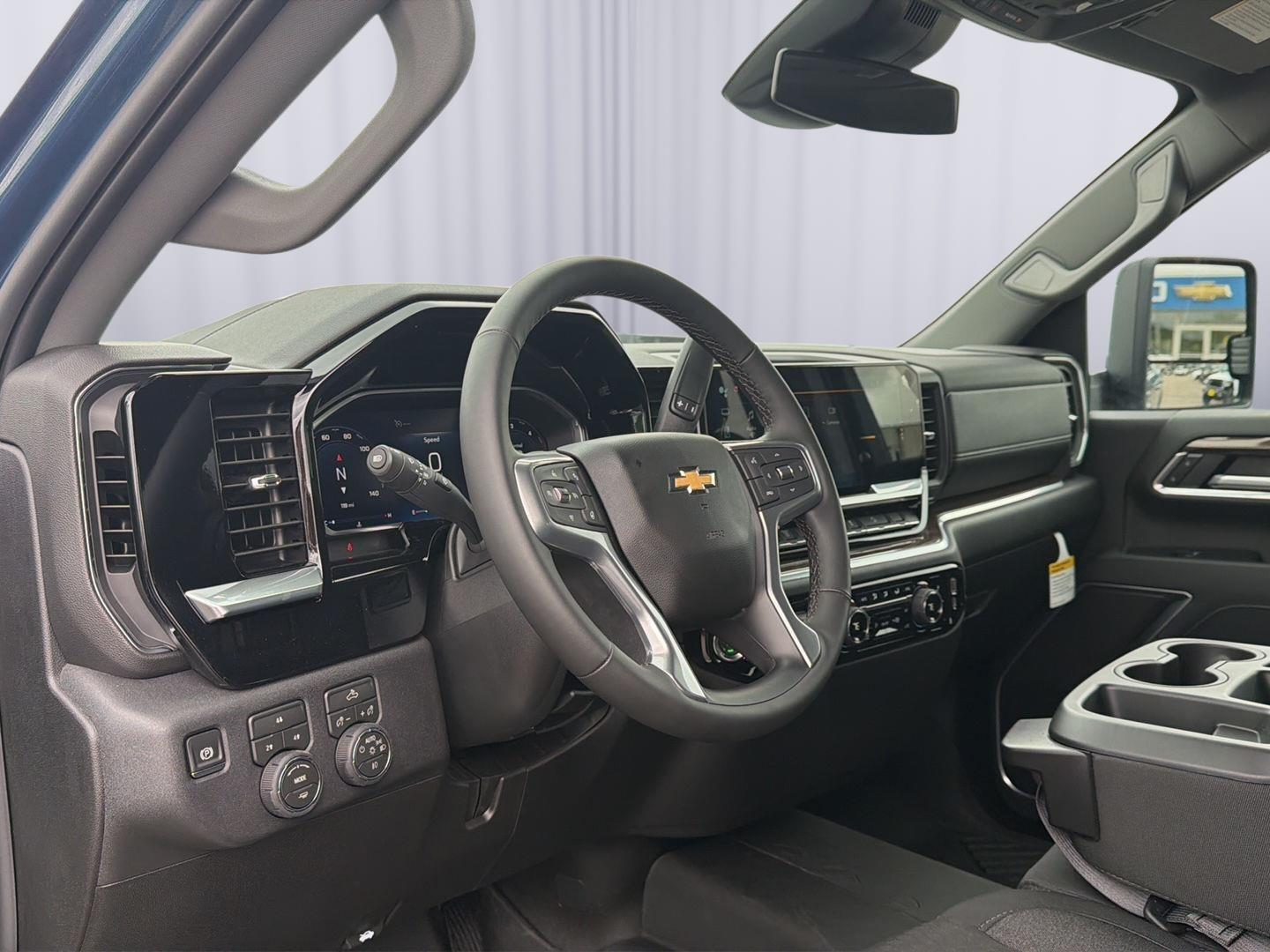 2026 Chevrolet Silverado 3500 HD LT - Photo 17