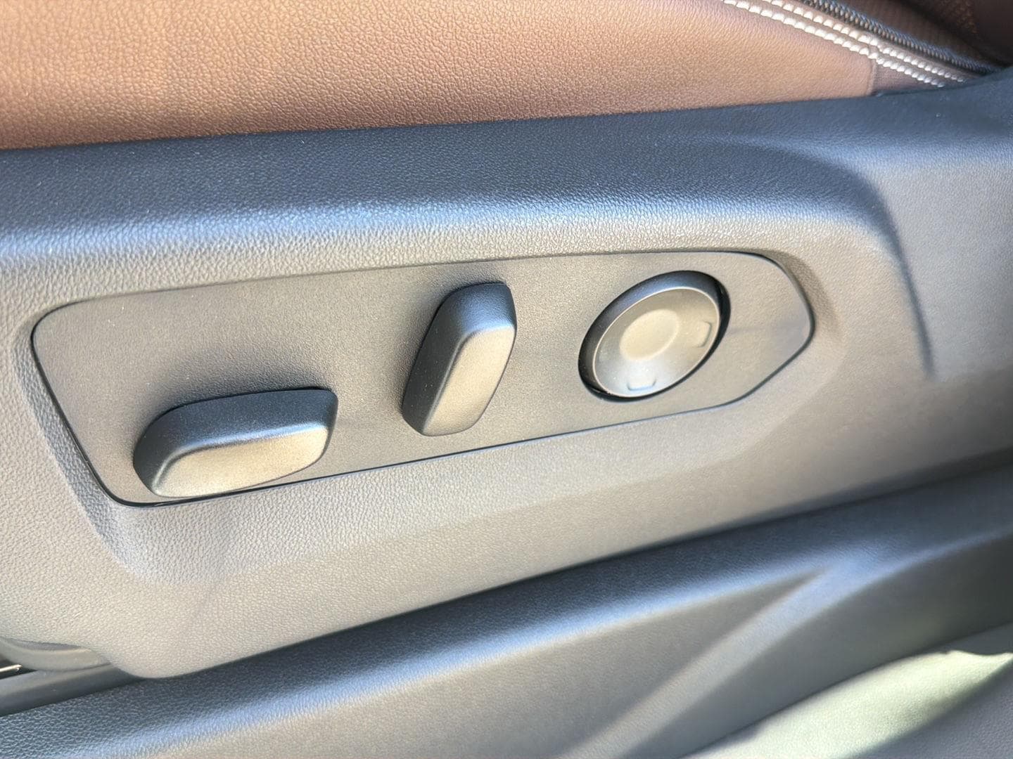 2026 Chevrolet Suburban High Country - Photo 17