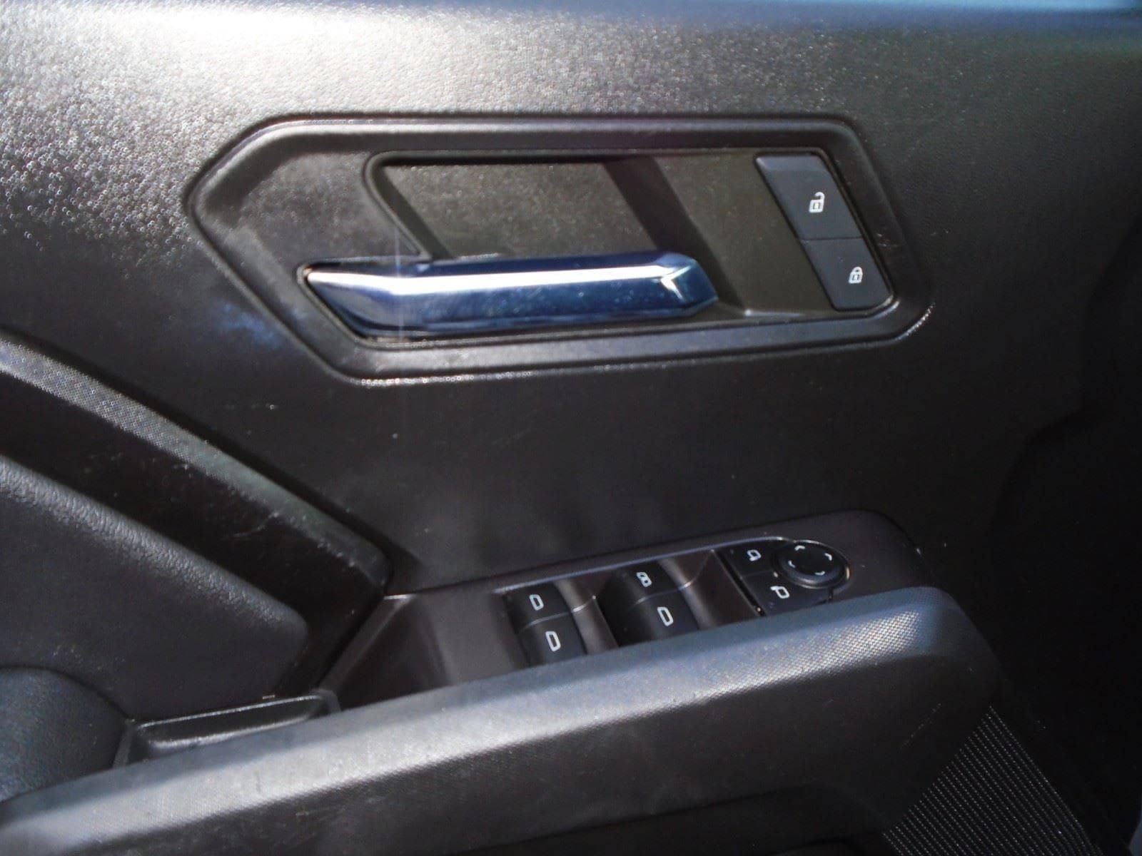 2023 Chevrolet Colorado LT - Photo 24