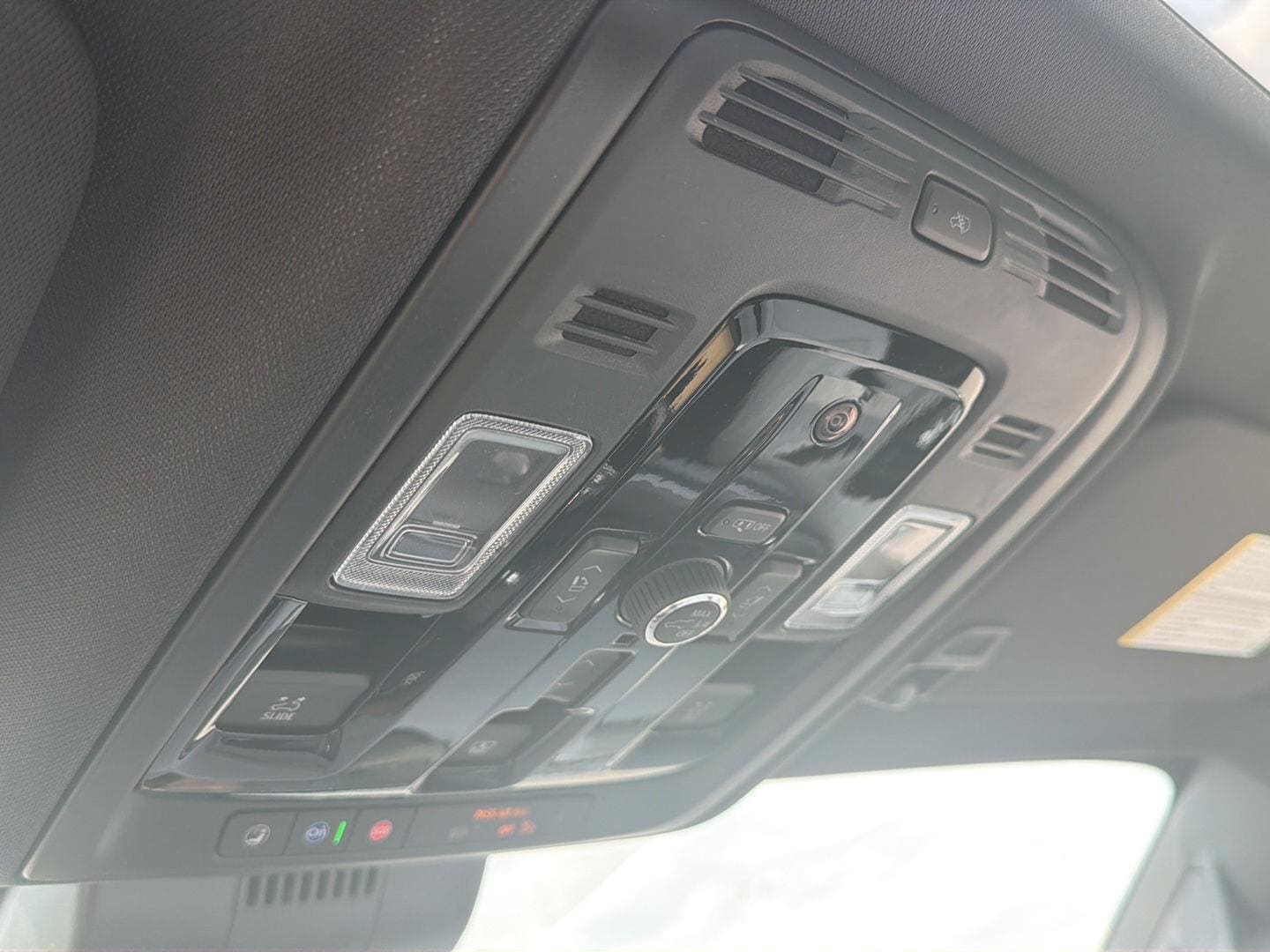 2026 Chevrolet Tahoe Premier - Photo 32