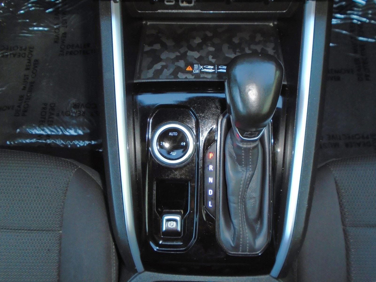 2023 Chevrolet Colorado LT - Photo 21