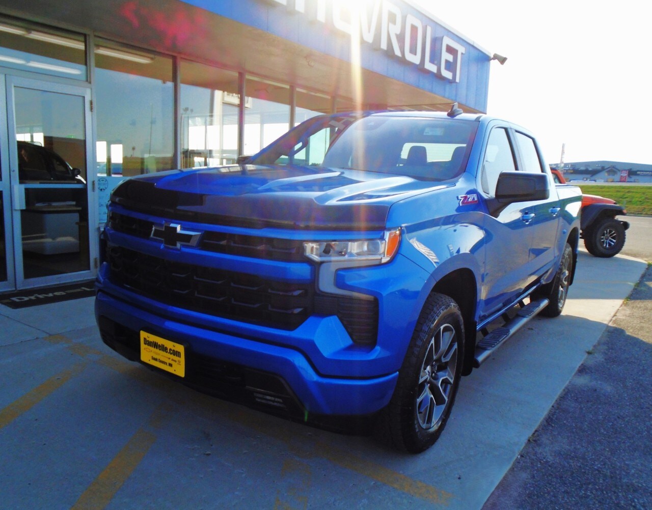 2022 Chevrolet Silverado 1500 RST photo 2