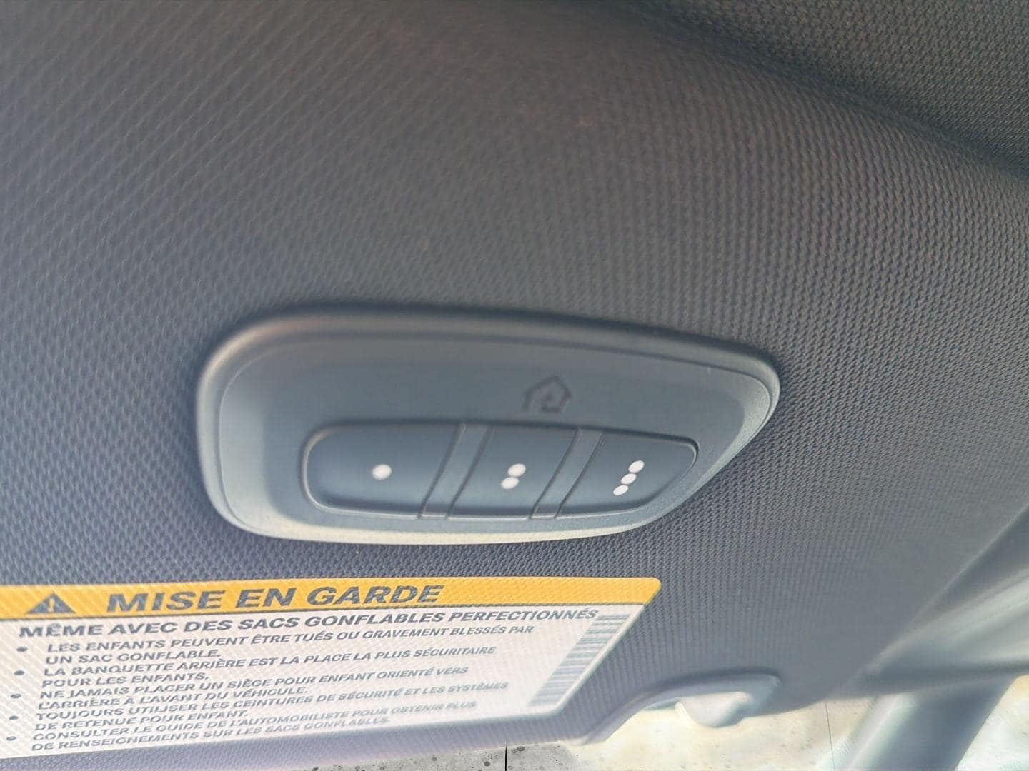 2026 Chrysler Pacifica Select - Photo 27