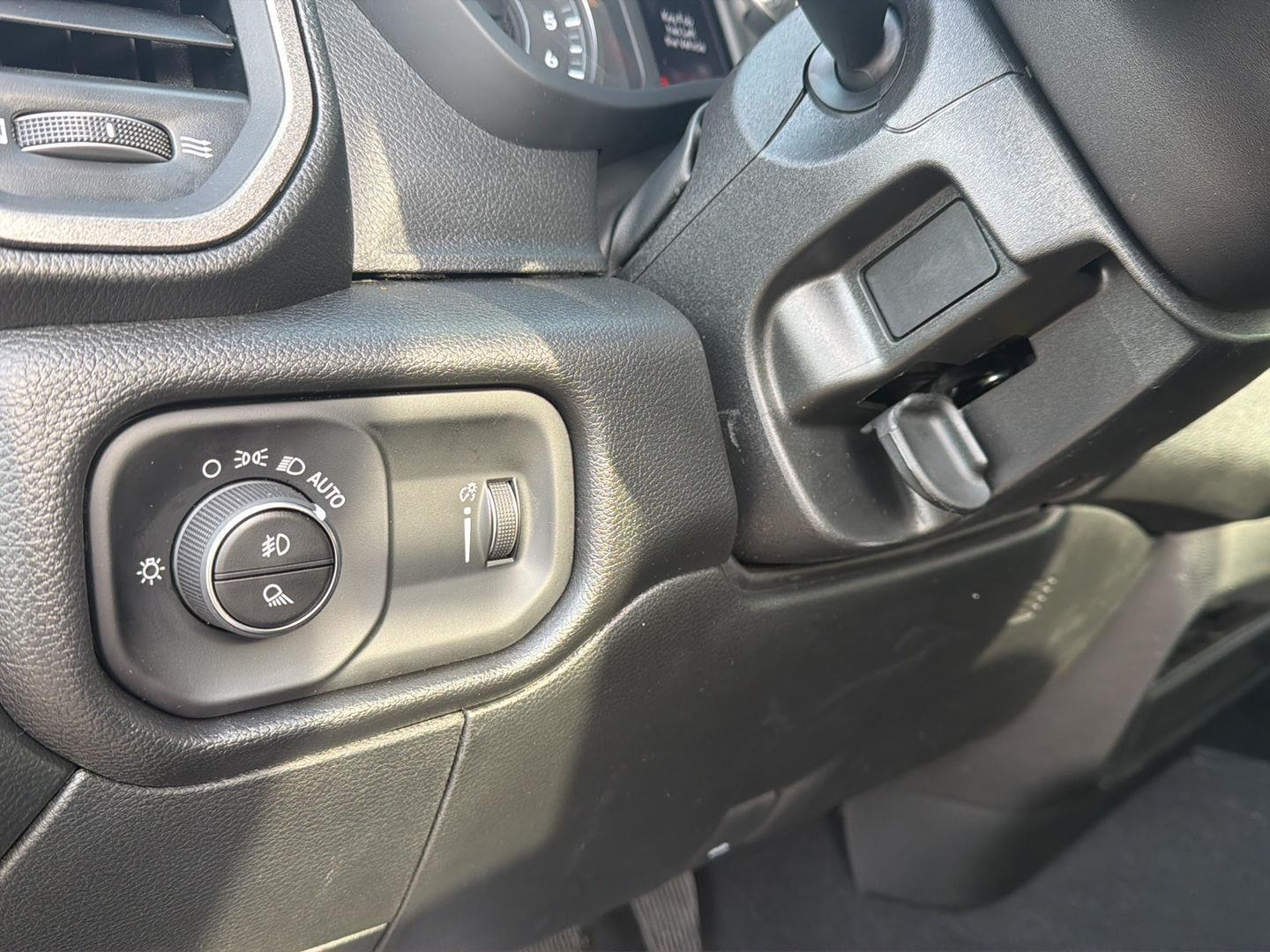2026 RAM 2500 Tradesman - Photo 13